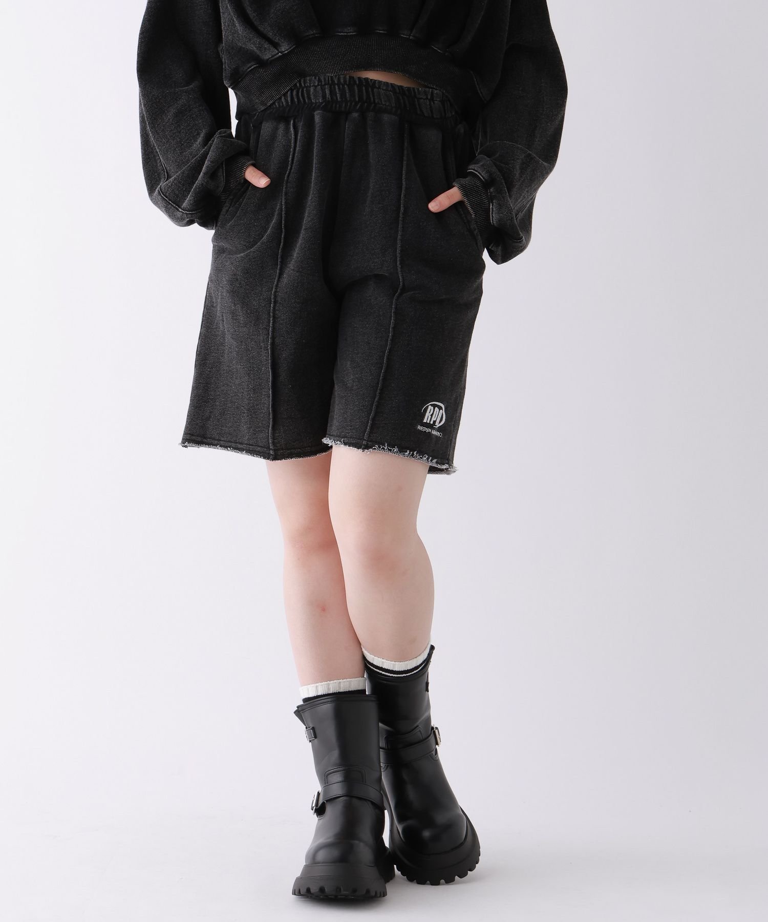 【SALE／50%OFF】repipi armario ピンタックスウェットハーフパンツ レピピアルマリオ パンツ ジャージ・スウェットパンツ グレー ブラック