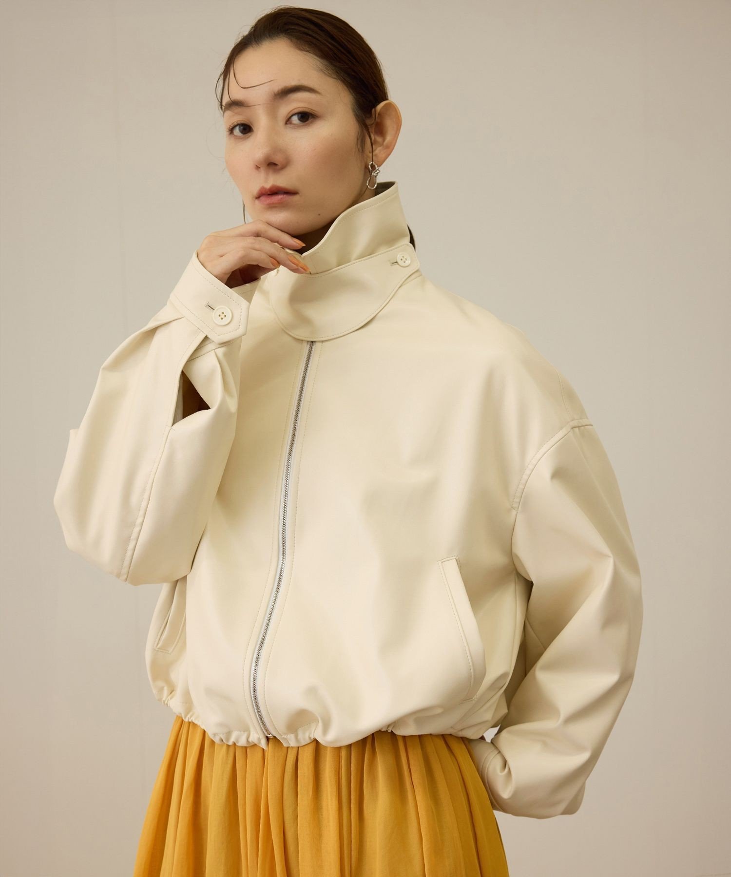 ROPE' シンセティックレザーブルゾン ロペ ジャケット・アウター ブルゾン・ジャンパー ブラック ホワイト【送料無料】