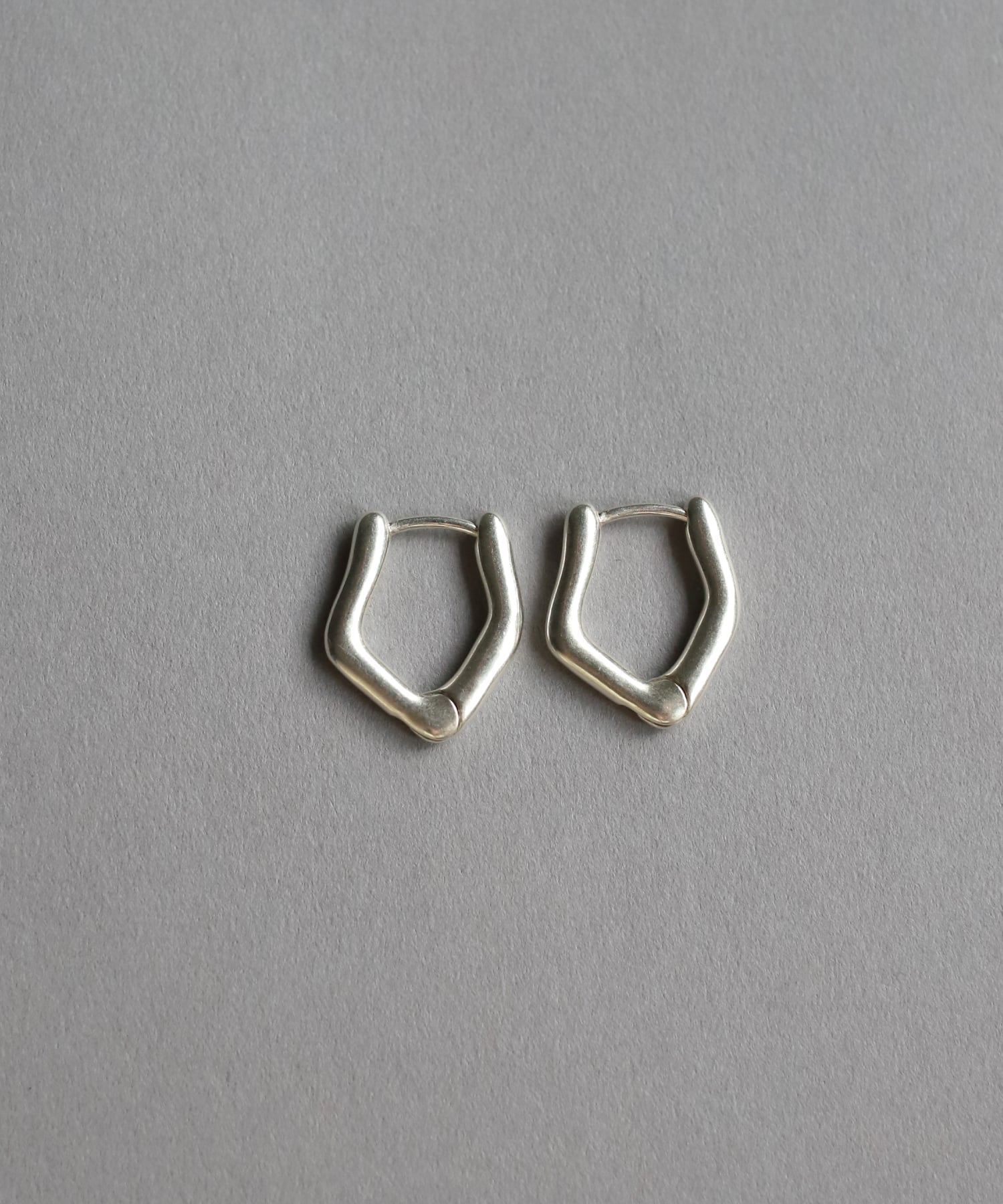 TEN. ユニセックス アクセサリー・腕時計 テン