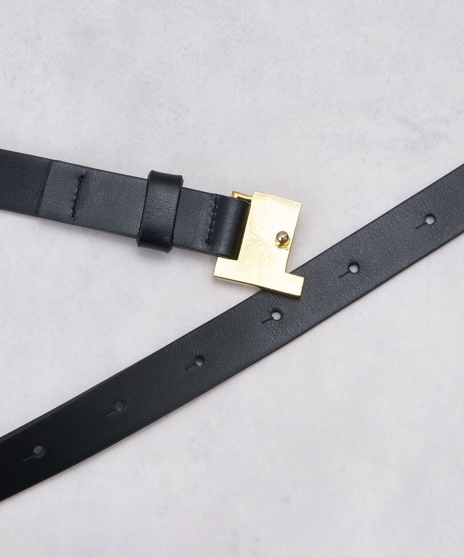 LANVIN en Bleu JLメタルバックルレザーベルト ランバンオンブルー アクセサリー・腕時計 その他のアクセサリー・腕時計 ブラック【送料無料】