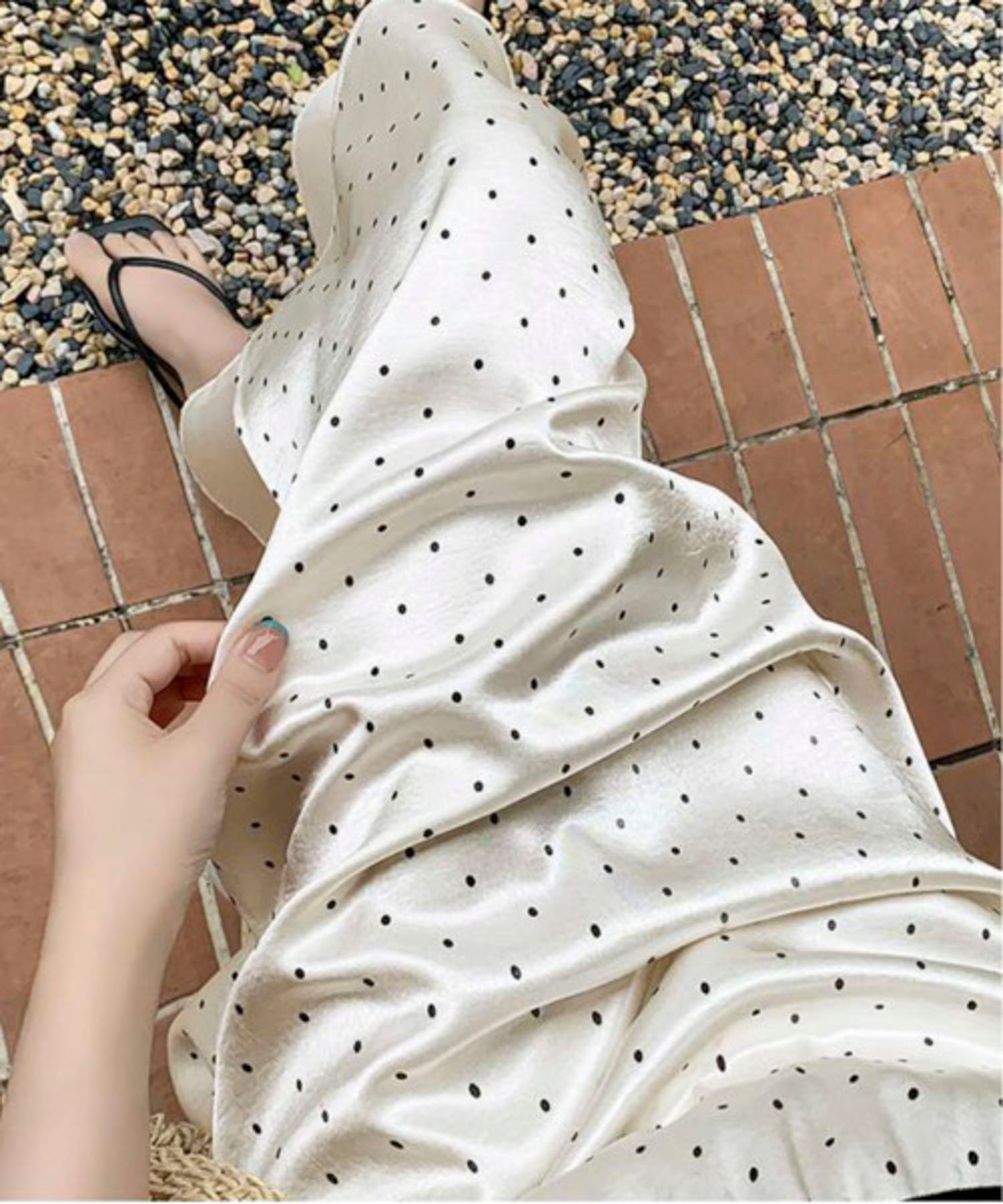 Maison Calme ウエストゴムスリット入りレースドッキングドット柄ナローサテンロングスカート チームストア スカート ミディアムスカート ブラック ホワイト【送料無料】
