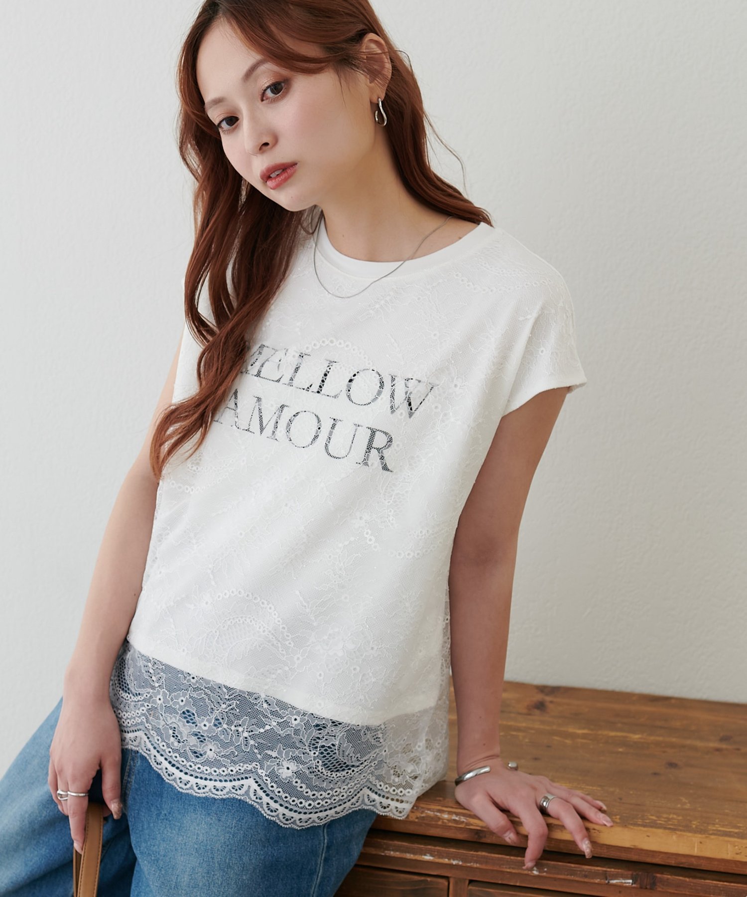 レースレイヤードロゴTシャツ ディスコート トップス カットソー・Tシャツ ブラック ホワイト