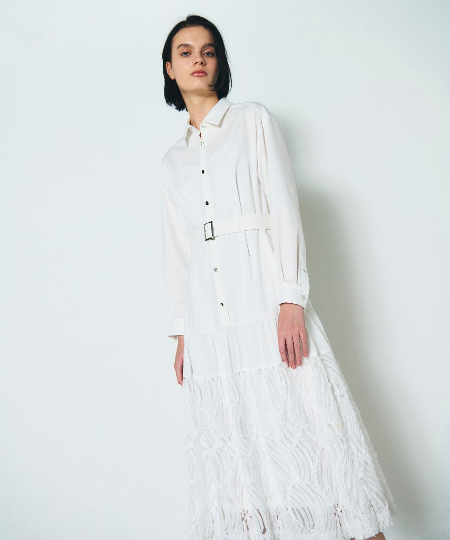 【SALE/30%OFF】GRACE CONTINENTAL 刺繍ヘムシャツワンピース グレースコンチネンタル ワンピース・ドレス シャツワンピース ホワイト ベージュ【送料無料】