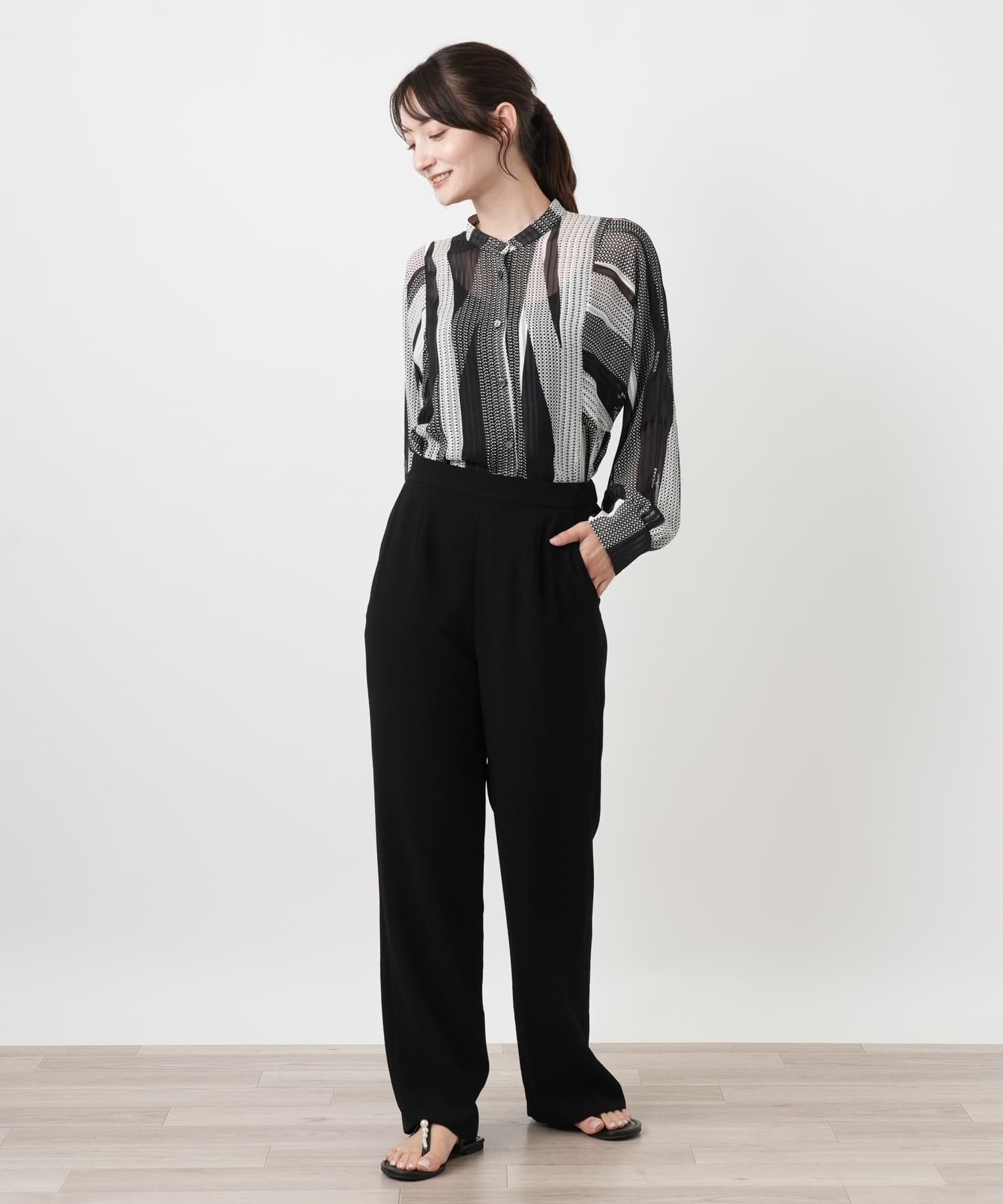 Leilian センタープレスパンツ【ROCHAS Premiere】 レリアン パンツ その他のパンツ ブラック
