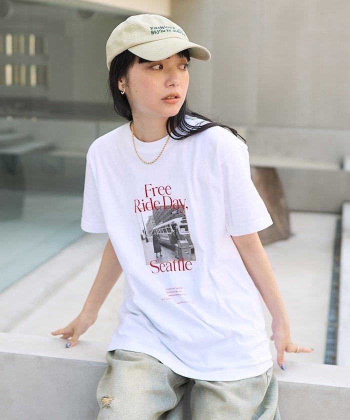 【SALE／20%OFF】FREAK'S STORE 箔フォト BUS Tシャツ 25SS フリークスストア トップス カットソー・Tシャツ グレー ホワイト【送料無料】のサムネイル