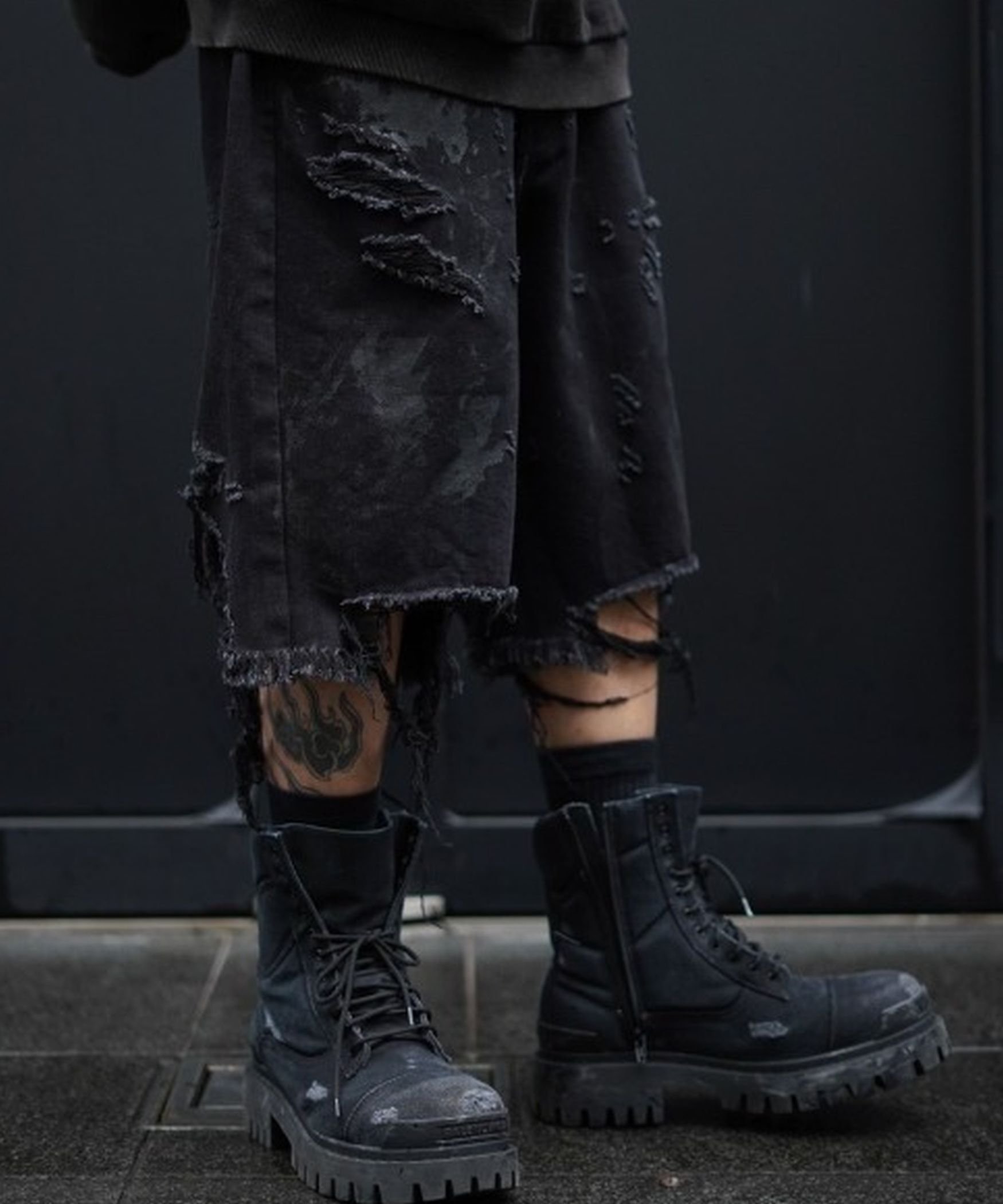 ROYAL FLASH FR(13)NDS /フレンズ/HDK DENIM SHORTS ロイヤルフラッシュ パンツ その他のパンツ ブルー ブラック
