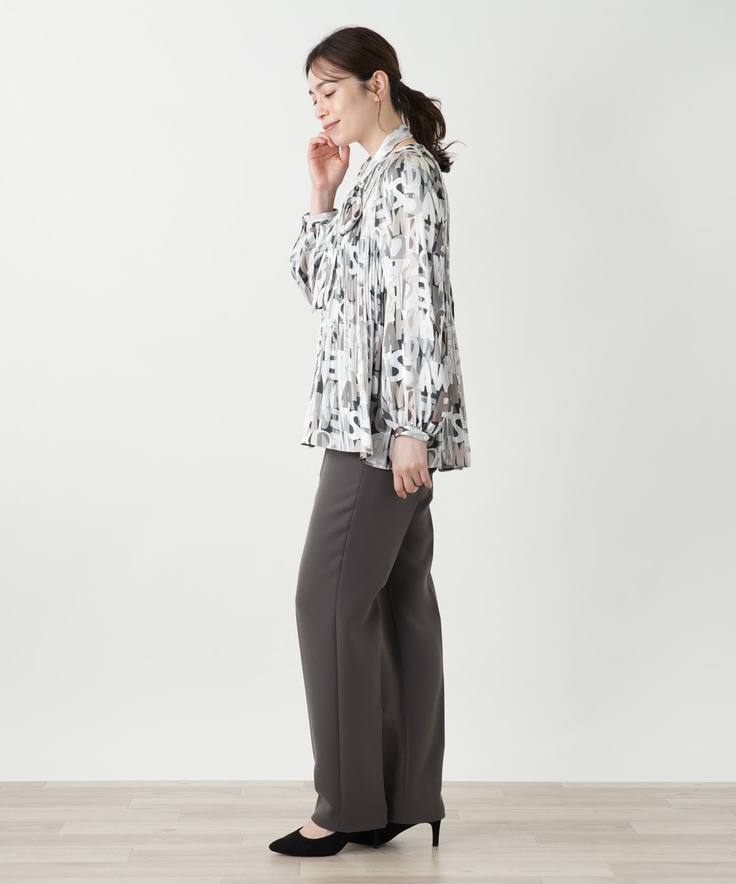 Leilian プリントボウタイブラウス【ROCHAS Premiere】 レリアン トップス シャツ・ブラウス