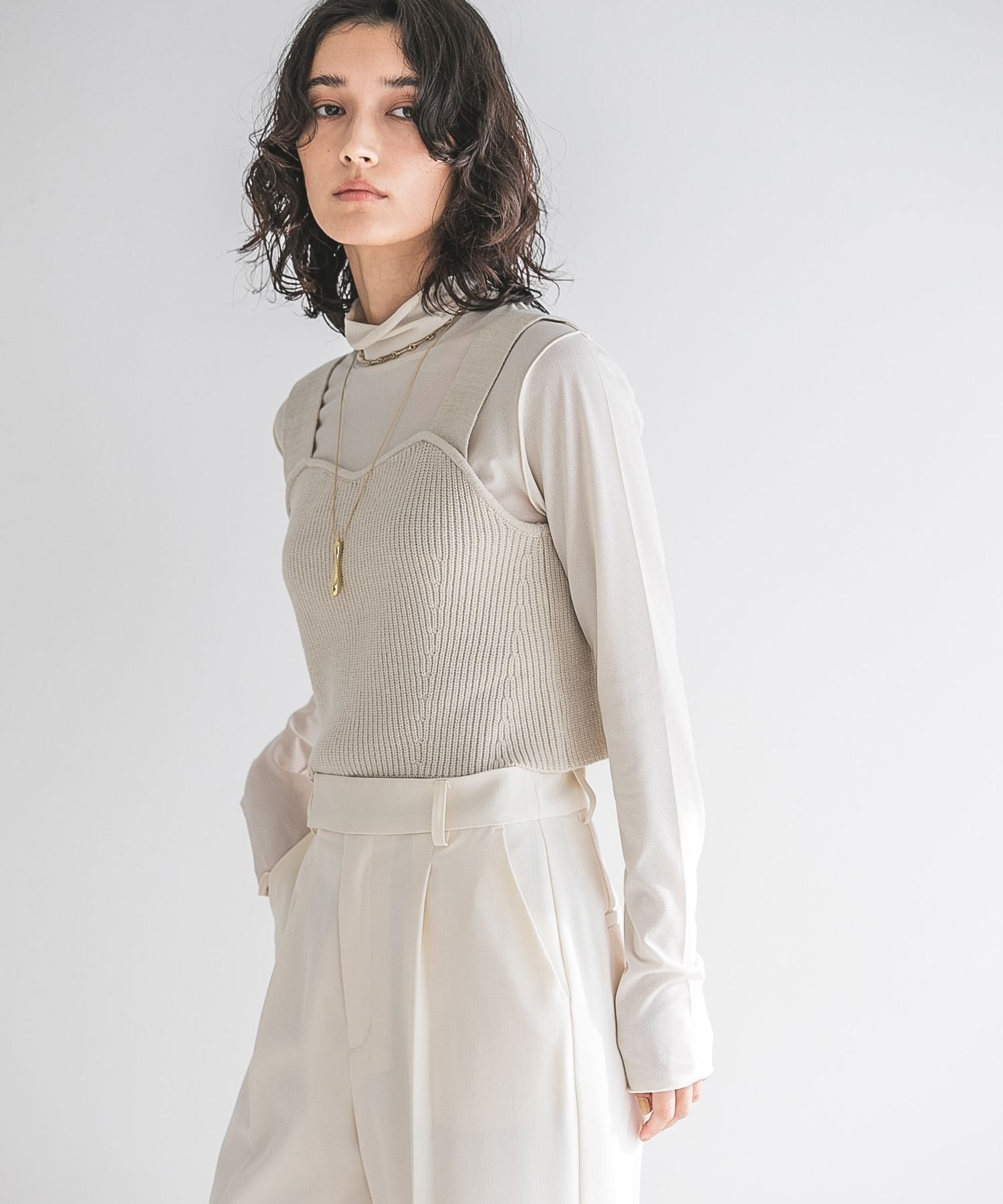 【SALE／42%OFF】apart by lowrys (W)アゼニットビスチェ アパートバイローリーズ トップス ニット ベージュ ブラックのサムネイル