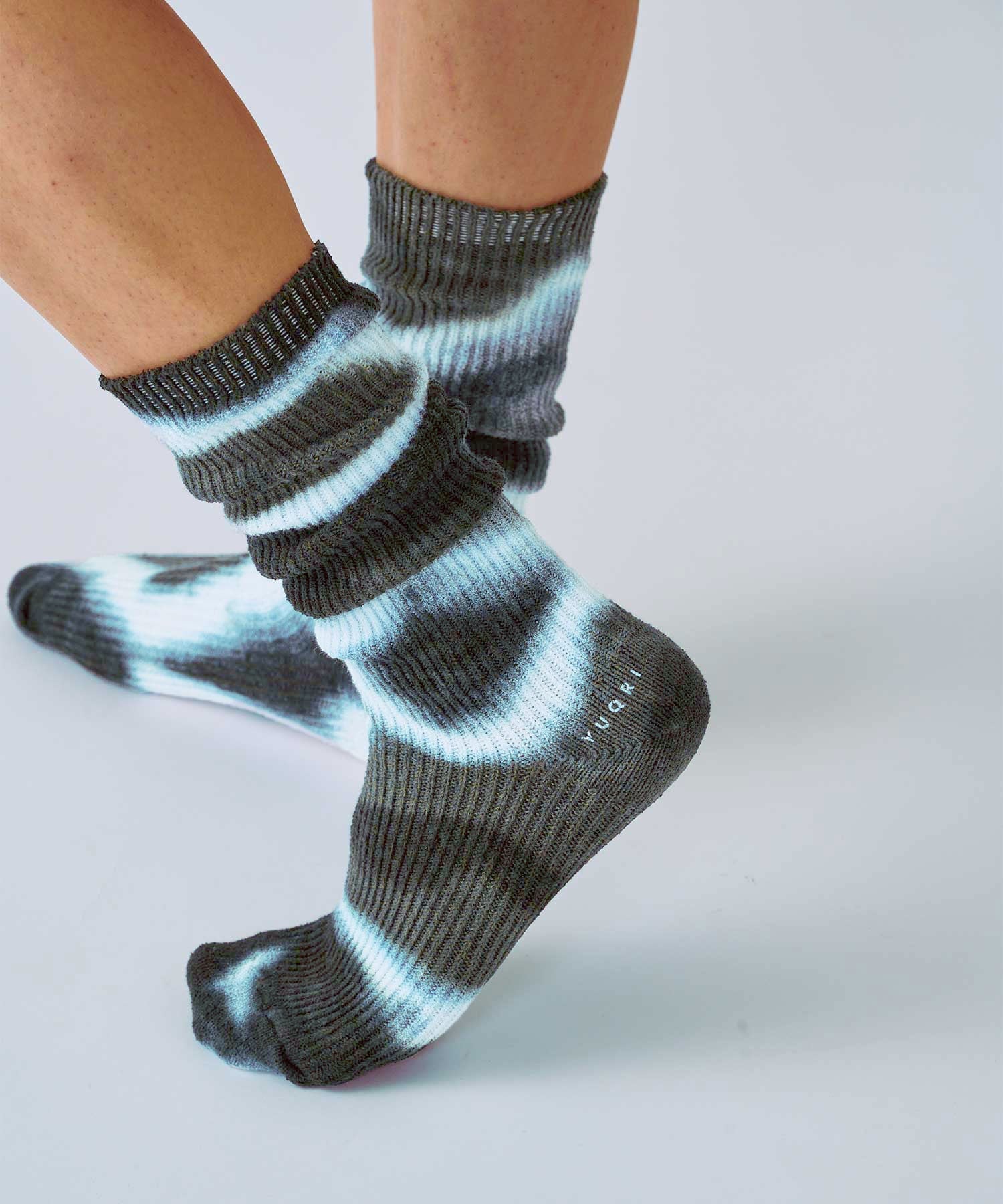 YUQRI YUQRI/Crispy tie-dye セットアップセブン 靴下・レッグウェア 靴下 ブラック ピンク イエロー