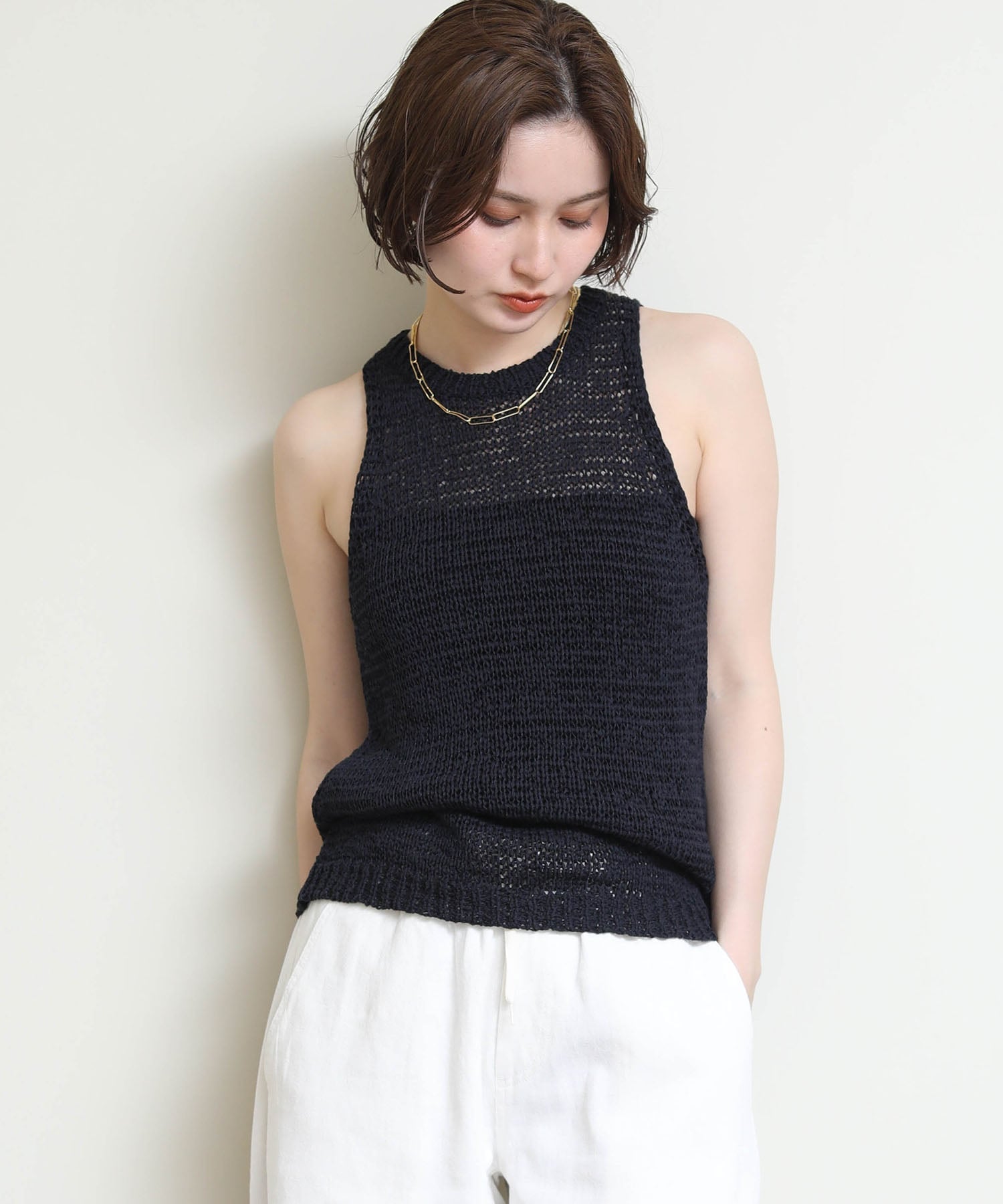 Gready Brilliant/(W)ホルターネックニットタンク グレディブリリアン トップス ノースリーブ・タンクトップ ホワイト ベージュ ネイビー