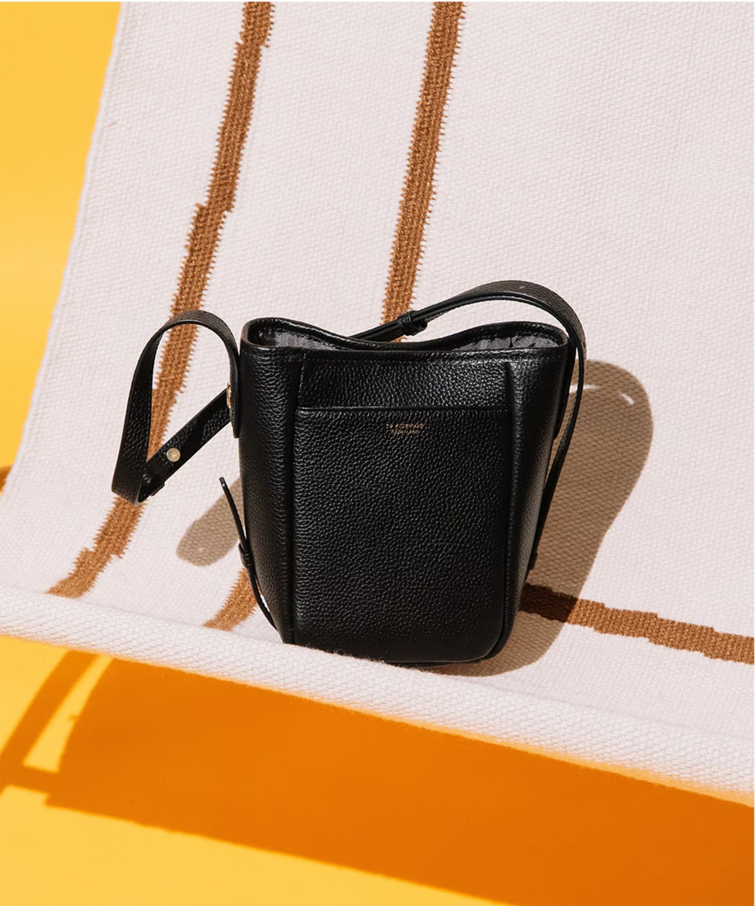 BEAURE BEAURE/牛革 カウレザー バケツ型 ワンショルダー miniバッグ B-25023 セットアップセブン バッグ ショルダーバッグ ホワイト レッド ブラック ベージュ ブラウン【送料無料】のサムネイル