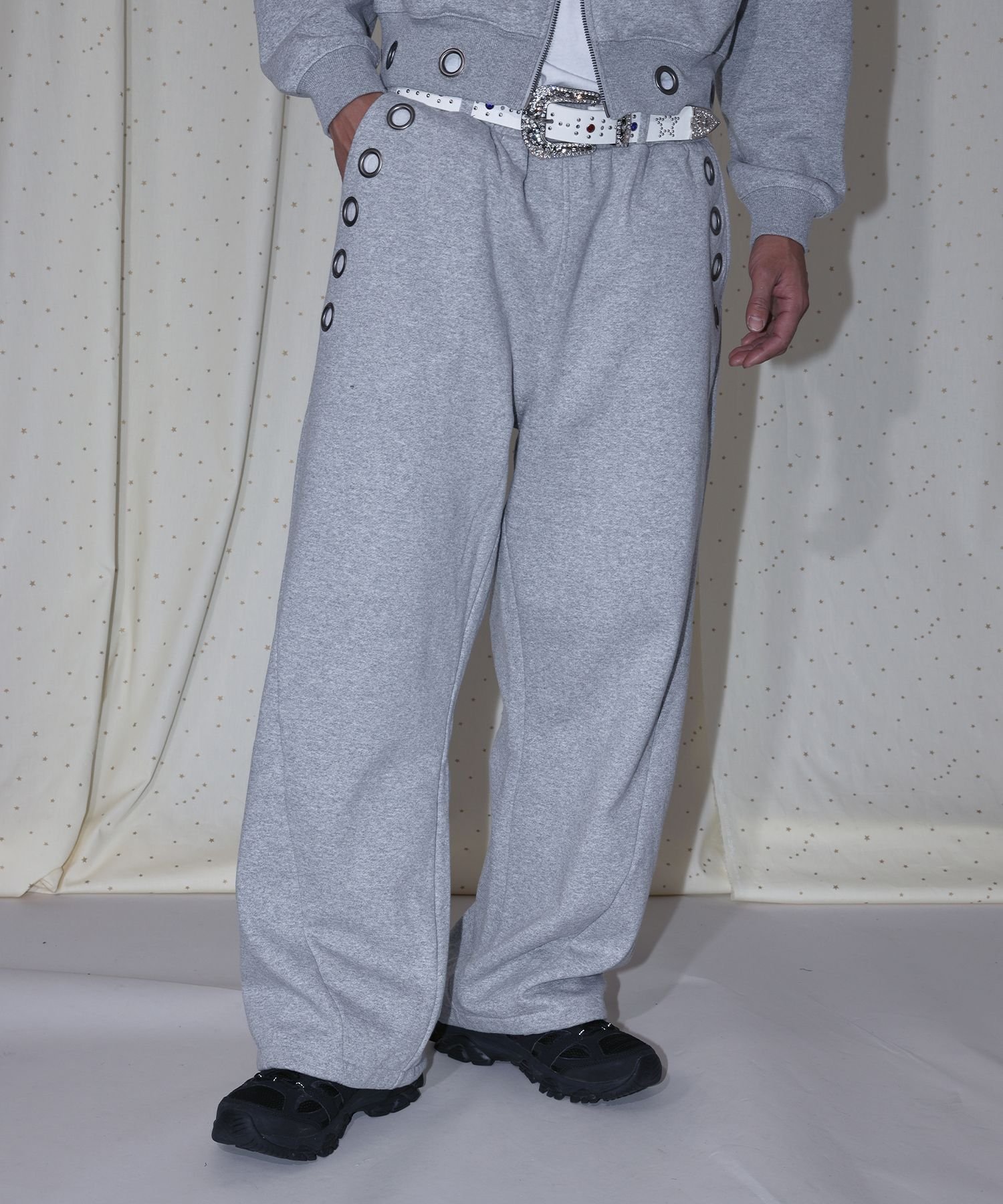 B ONE SOUL *新色追加【sqnz(エスキュンズ)】sqnz fade sweat pants / スウェット パンツ 加工 ハトメ スタッズ 裏起毛≪SET UP着用可能≫ ナバル パンツ その他のパンツ グレー ブラック ピンク【送料無料】