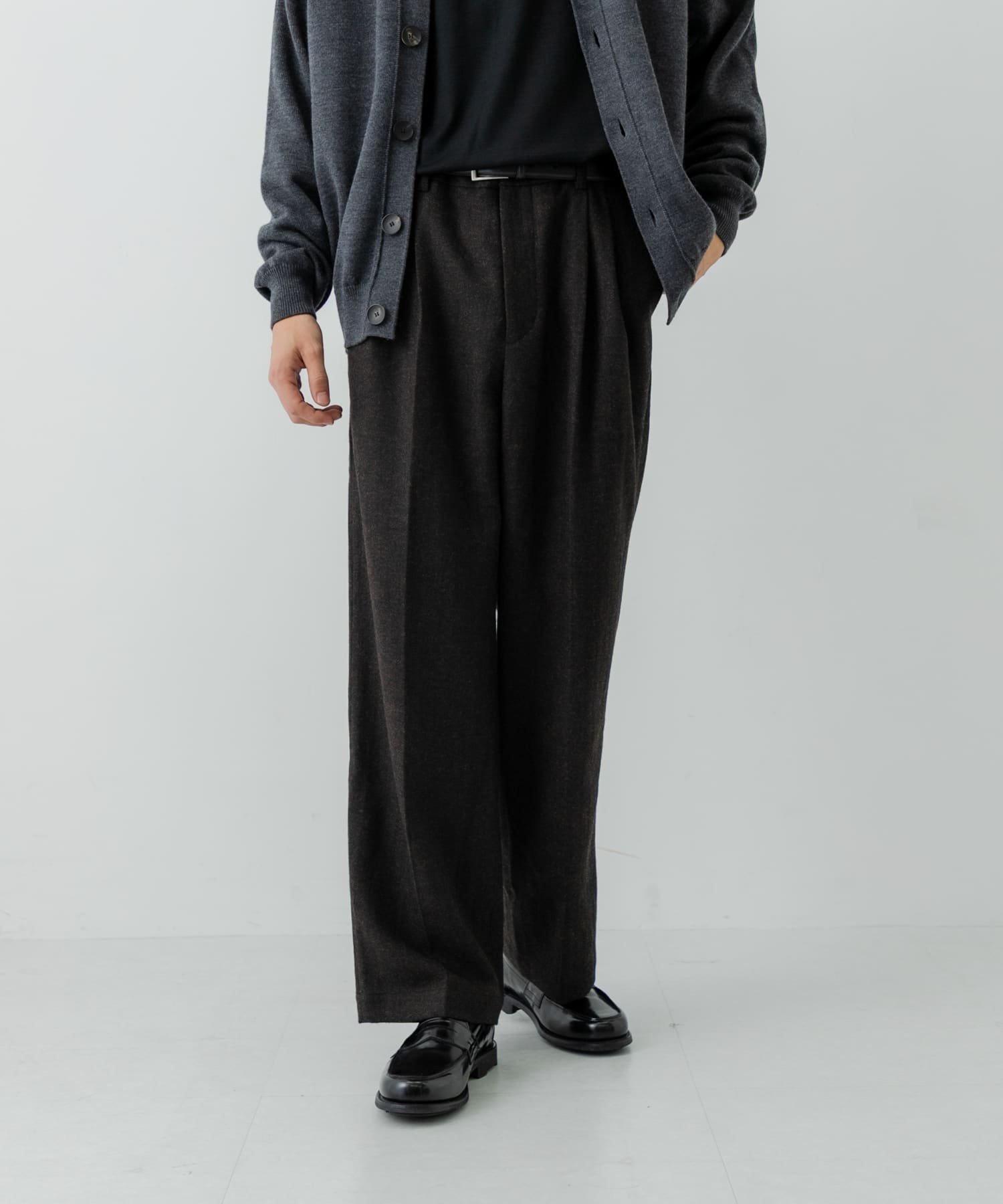 【SALE／55%OFF】URBAN RESEARCH ヘリンボーンワイドスラックス アーバンリサーチ パンツ その他のパンツ グレー ブラウン【送料無料】