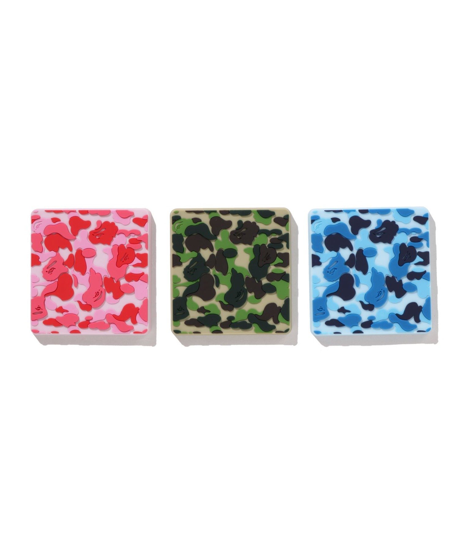 A BATHING APE ABC CAMO MAGNET ATTACH ア ベイシング エイプ スマホグッズ・オーディオ機器 その他のスマホグッズ・オーディオ機器