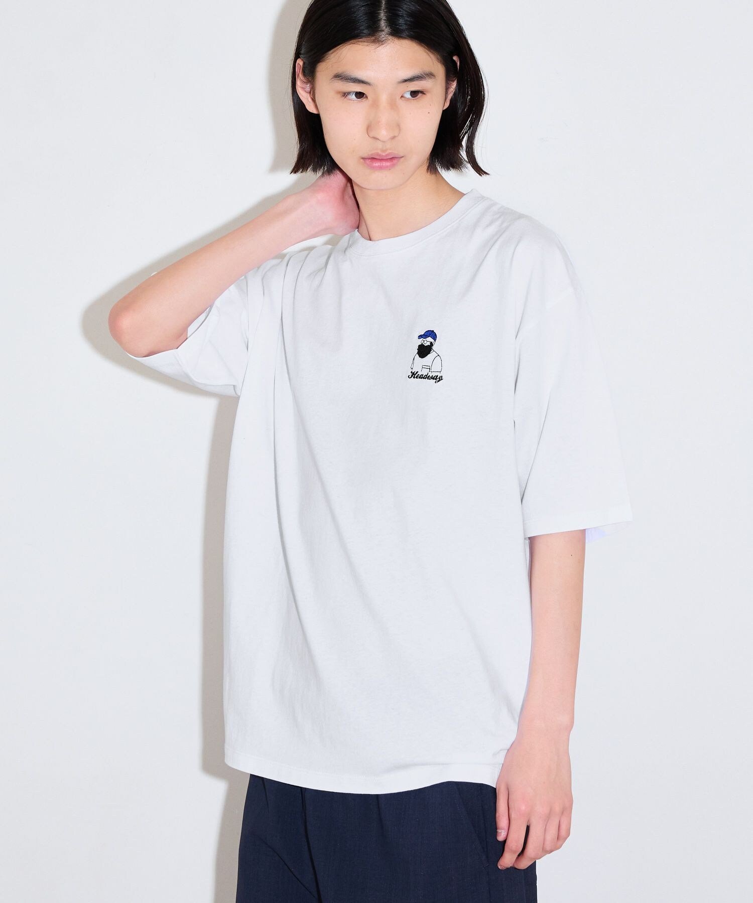 LAKOLE ヒゲオジサガラTEE ラコレ トップス カットソー・Tシャツ ブラック ホワイト ネイビー