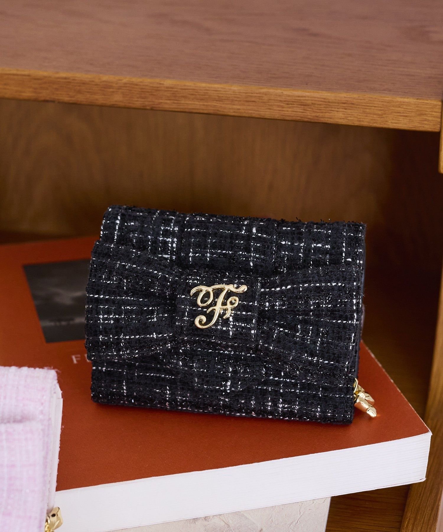 Maison de FLEUR ツイードFリボンミニウォレット メゾン ド フルール 財布・ポーチ・ケース 財布 ブラック ピンク【送料無料】