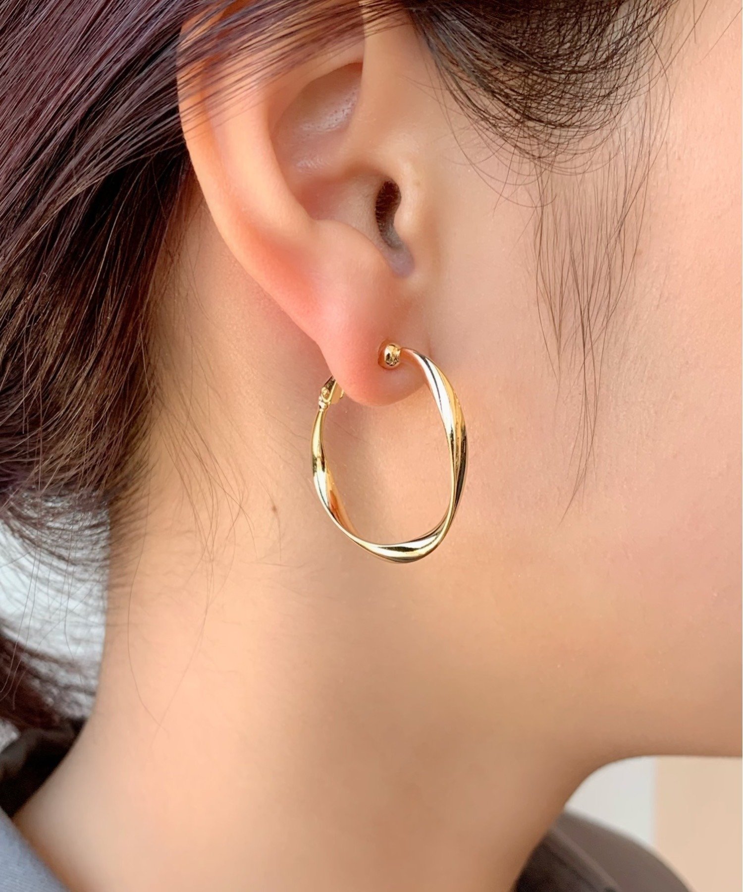 ciite' 【金属アレルギー対応】 ねじれフープイヤリング (両耳用) サージカルステンレス シーテ アクセサリー・腕時計 イヤリング・イヤーカフ ゴールド シルバー