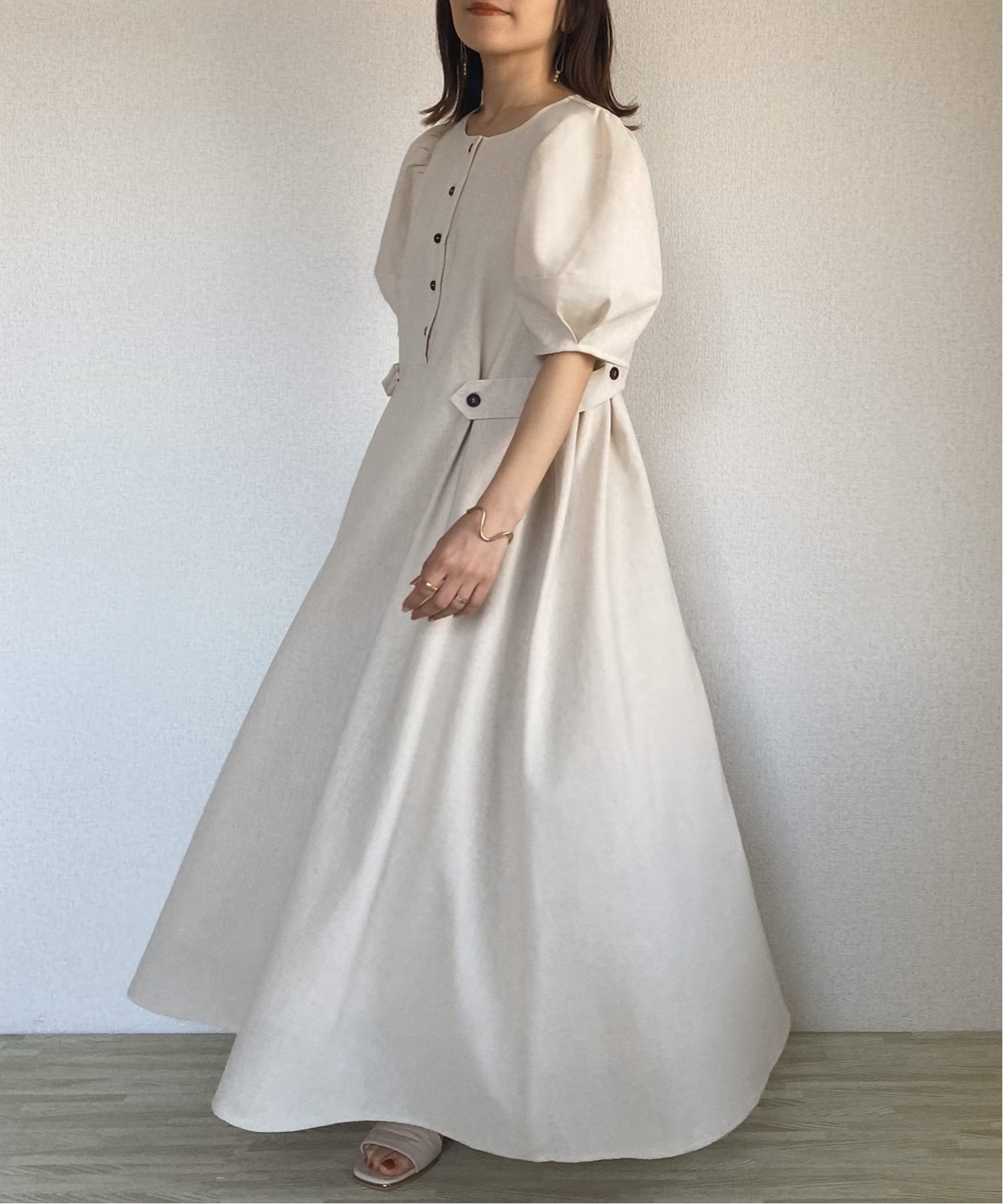 【SALE／74%OFF】JUNOAH リネン混サイドベルトワンピース ジュノア ワンピース・ドレス ワンピース ブラウン ブラック ホワイトのサムネイル