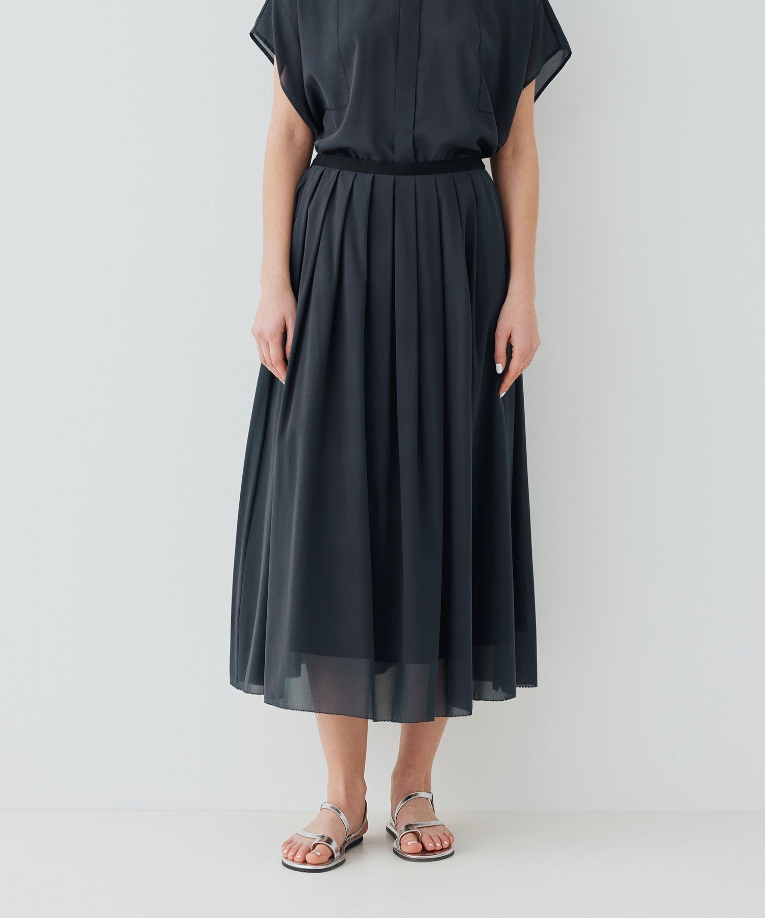 【SALE／40%OFF】GALERIE VIE ライトシルクストレッチ イージータックスカート トゥモローランド スカート その他のスカート ネイビー【送料無料】