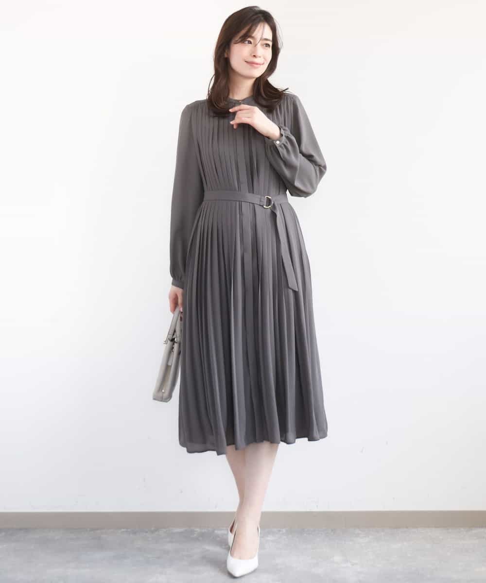 OFUON プリーツジョーゼットワンピース/洗える/WEB限定サイズあり オフオン ワンピース・ドレス ワンピース グリーン