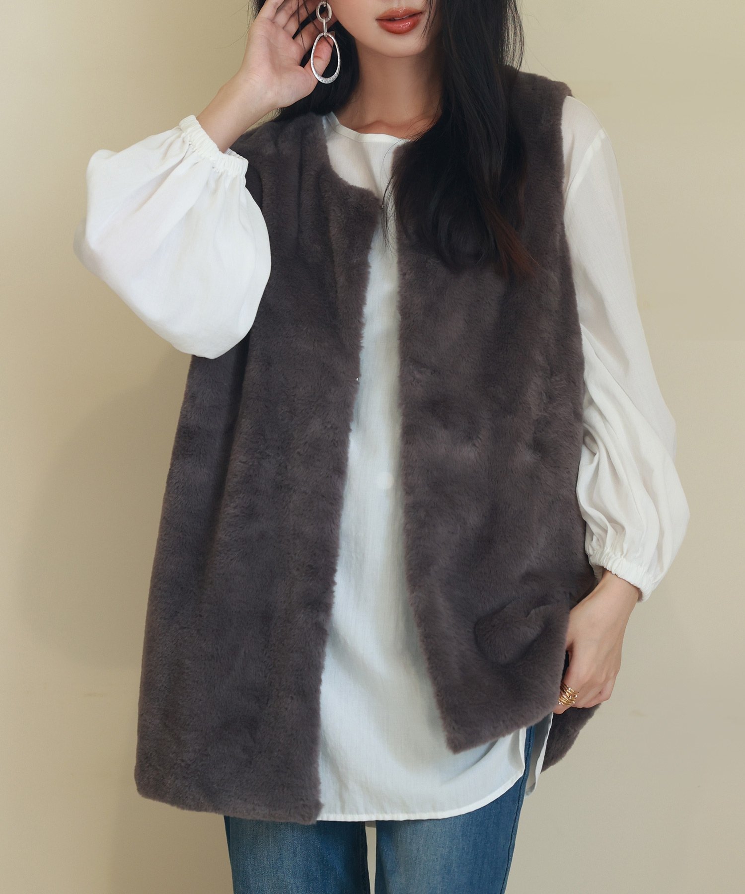 SAISON DE PAPILLON モコモコミドル丈フェイクファージレ セゾン・ド・パピヨン トップス ベスト・ジレ..