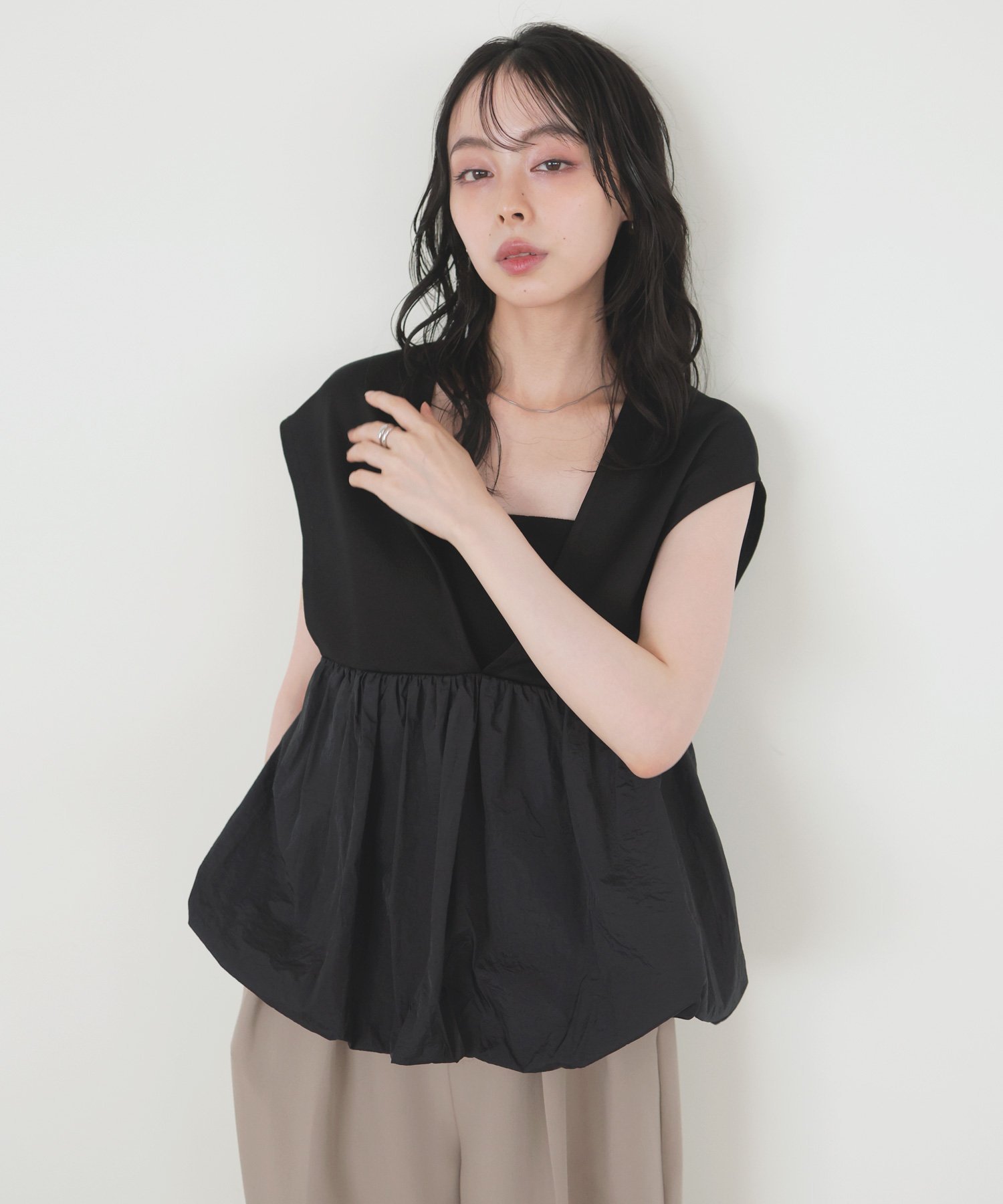 LIAN Vネックバルーンベスト リアン トップス カットソー・Tシャツ グレー ブラック【送料無料】のサムネイル