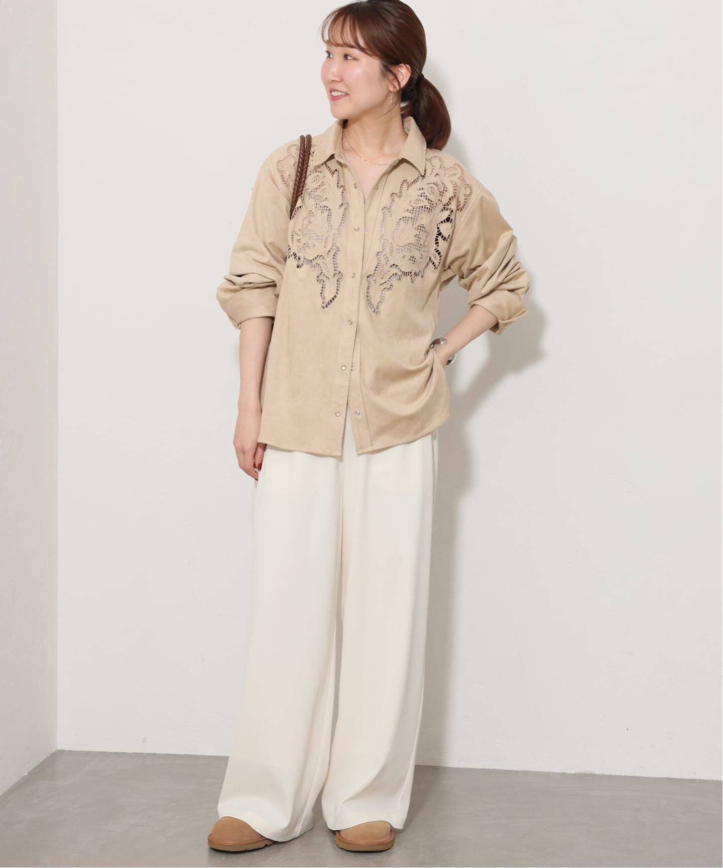 JOURNAL STANDARD relume 《予約》【TORRAZZO DONNA/トラッゾドンナ】カットワークスエードシャツ ジャーナル スタンダード レリューム トップス シャツ・ブラウス カーキグリーン ベージュ