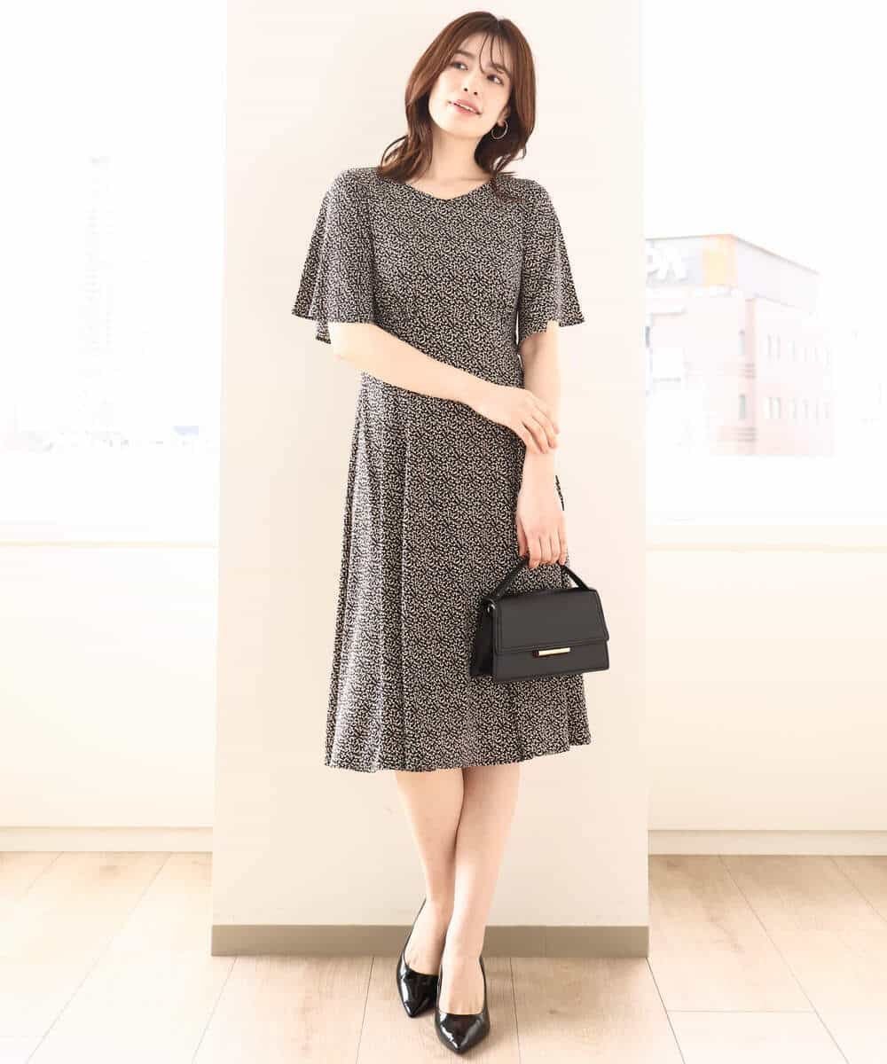 OFUON フレアスリーブ小花柄ワンピース/洗える/WEB限定サイズあり オフオン ワンピース・ドレス ワンピース グリーン