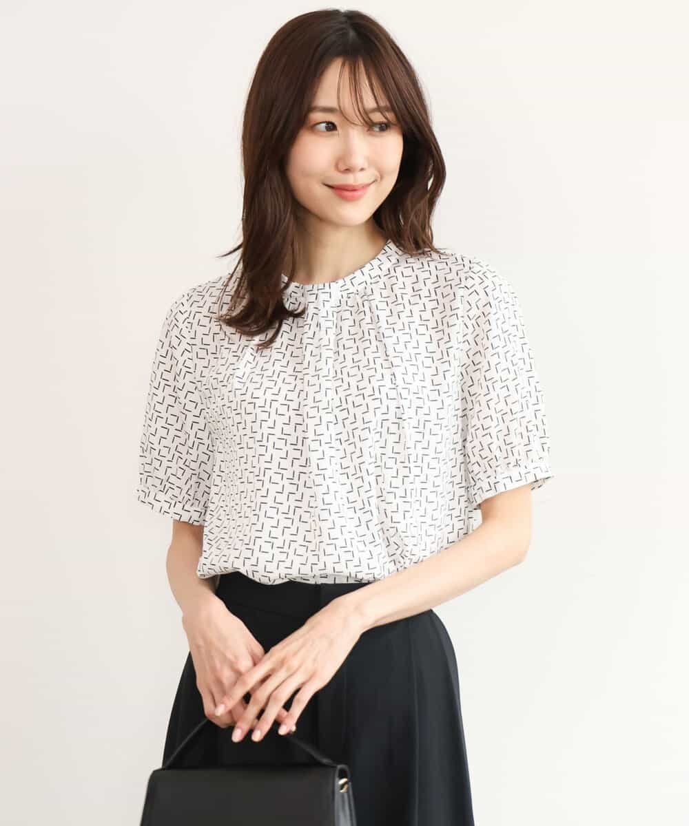 MK MICHEL KLEIN [洗える]幾何柄ボウタイ風ブラウス エムケーミッシェルクラン トップス シャツ・ブラウス ブラック ホワイト
