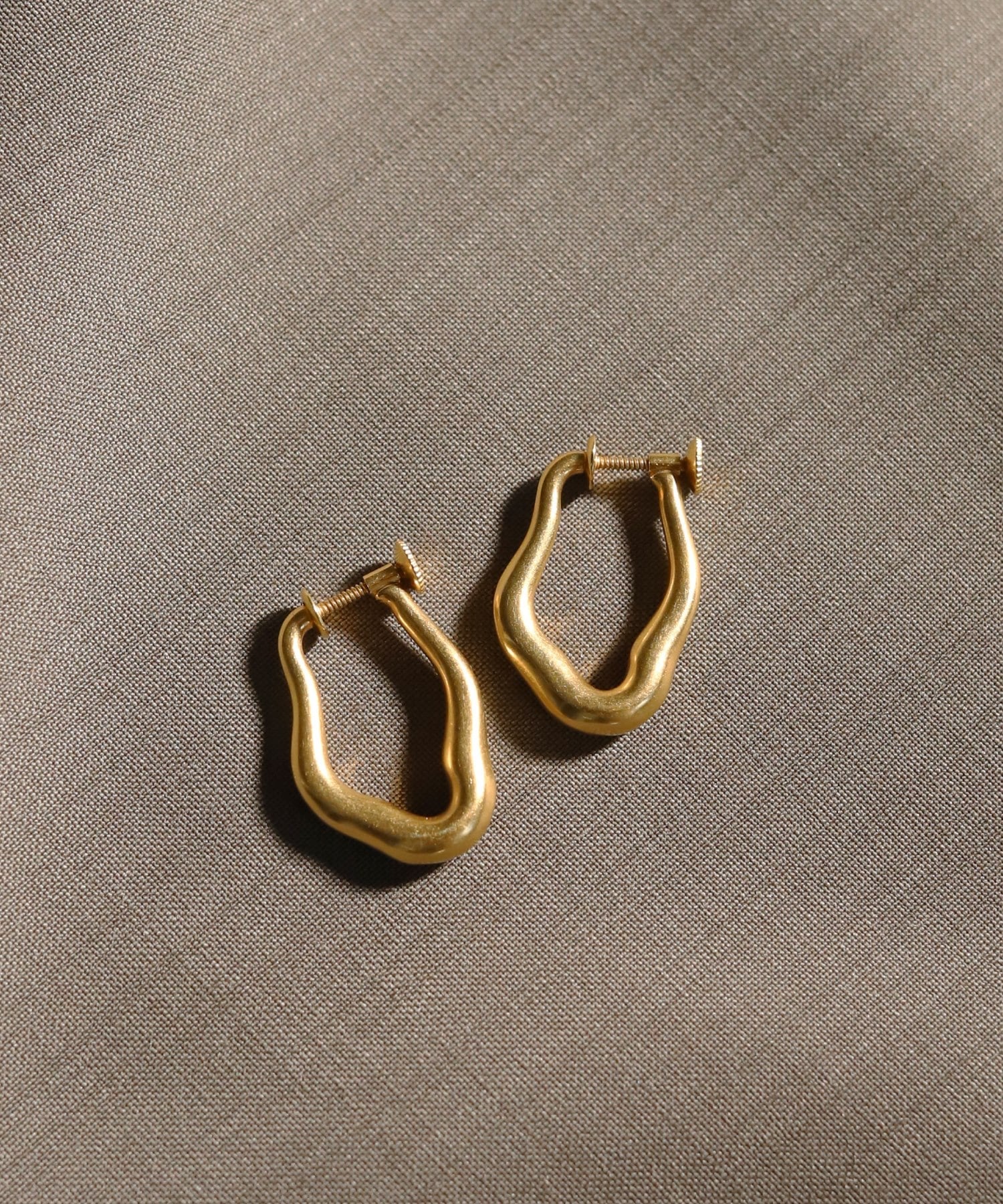 TEN. ベールイヤリング GD テン アクセサリー・腕時計 イヤリング・イヤーカフ ゴールド【送料無料】