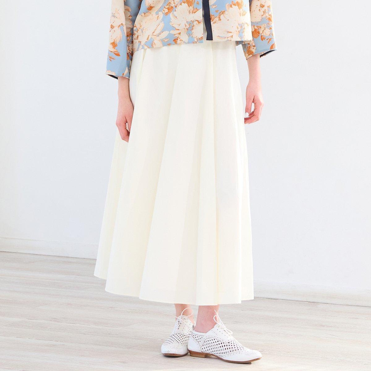 【SALE／50%OFF】R-ISM 【洗える・S/M/Lサイズ】ブライトローンシャイニーフレアスカート リズム スカート その他のスカート ホワイト ブラック ブルー【送料無料】