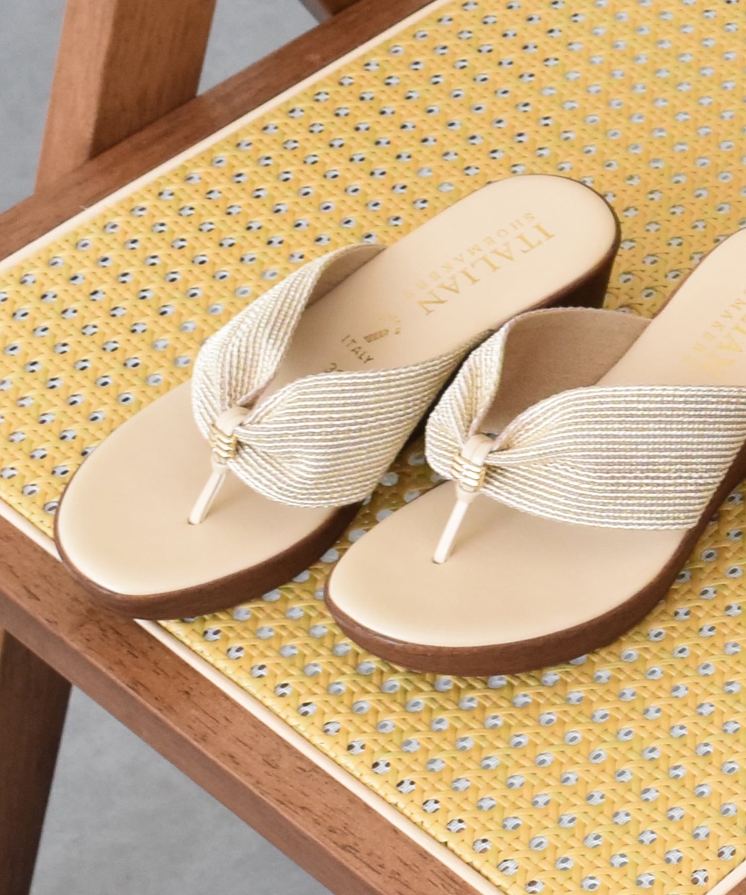 【SALE／40%OFF】ITALIAN SHOEMAKERS 【ITALIAN SHOEMAKERS】厚底トングサンダル インターショシュール シューズ・靴 サンダル ベージュ ネイビー【送料無料】