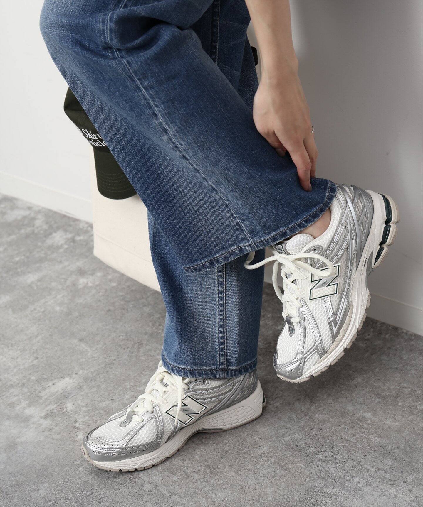 SLOBE IENA 【NEW BALANCE / ニューバランス】 M1906R スローブ イエナ シューズ・靴 スニーカー シルバー【送料無料】のサムネイル