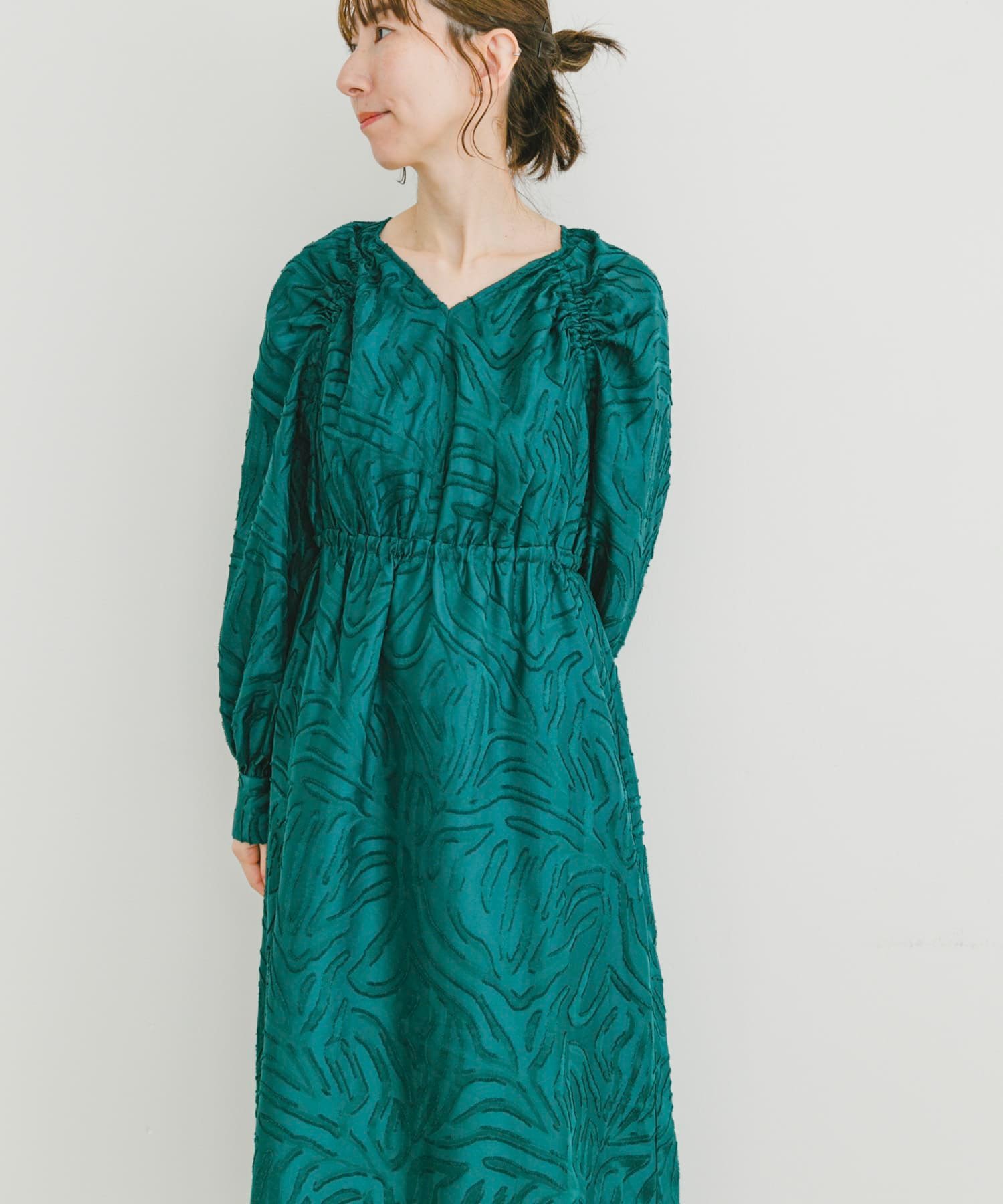 【SALE／67%OFF】URBAN RESEARCH ITEMS ジャガードロングスリーブワンピース アーバンリサーチアイテムズ ワンピース・ドレス ワンピース ホワイト ネイビー