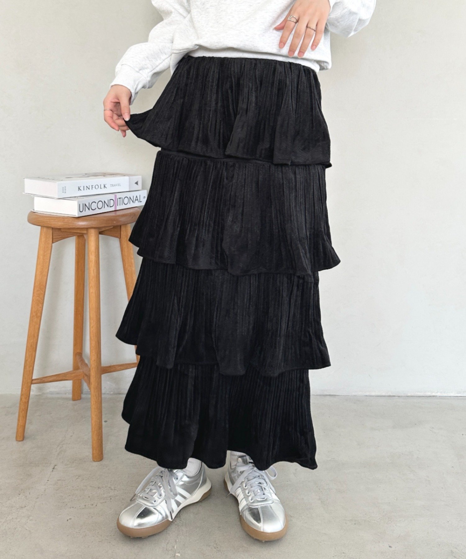 【SALE／12%OFF】MYMOOD. ティアードフリルロングスカート アウトフィッターラボ スカート ロング・マキシスカート ブラック ブラウン ホワイト