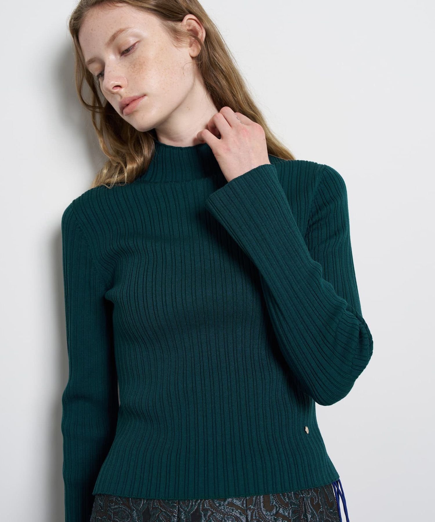【SALE／50%OFF】LANVIN en Bleu ランダムリブハイネックニット ランバンオンブルー トップス ニット ホワイト イエロー グリーン ブラック【送料無料】