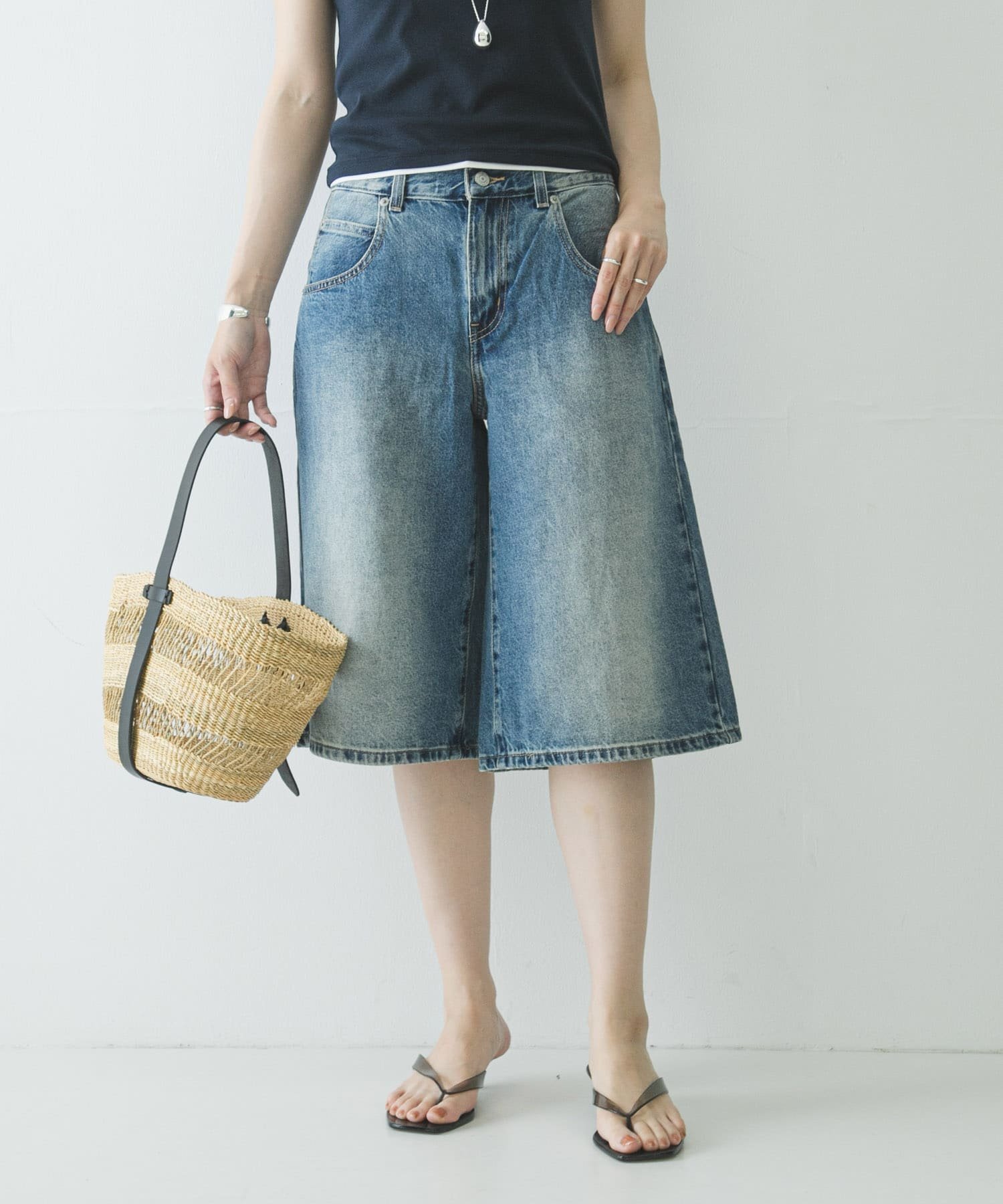 LEVI'S SUPER BAGGY JORT アーバンリサーチ パンツ ジーンズ・デニムパンツ ブラック