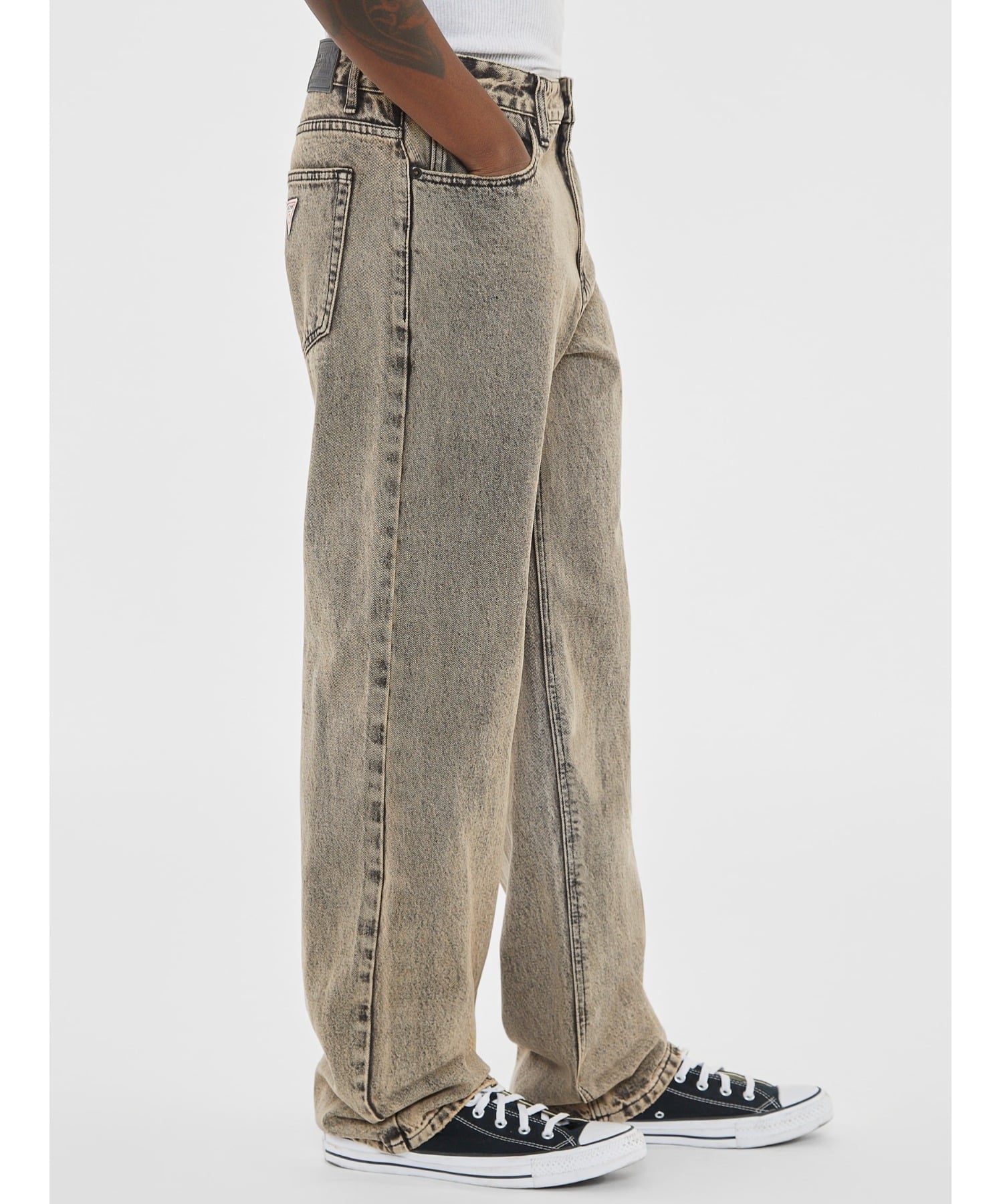【SALE／60%OFF】GUESS GUESS デニムパンツ ジーンズ (M)GUESS Originals Baggy Jeans ゲス パンツ ジーンズ・デニムパンツ グレー【送料無料】