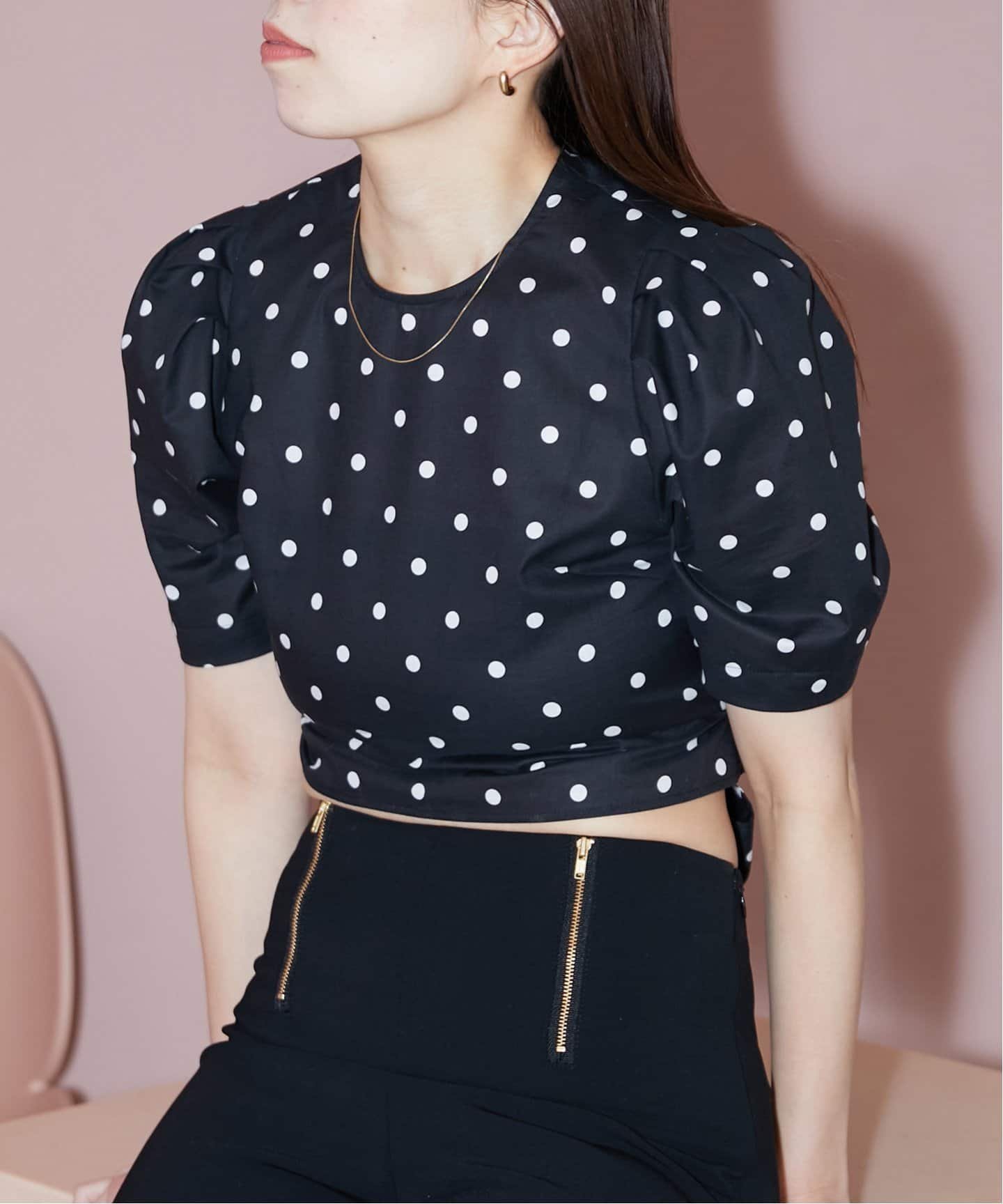 U by SPICK&SPAN ≪予約≫ドットプリントリボンブラウス ユーバイスピックアンドスパン トップス シャツ・ブラウス ブラック ホワイト【送料無料】のサムネイル
