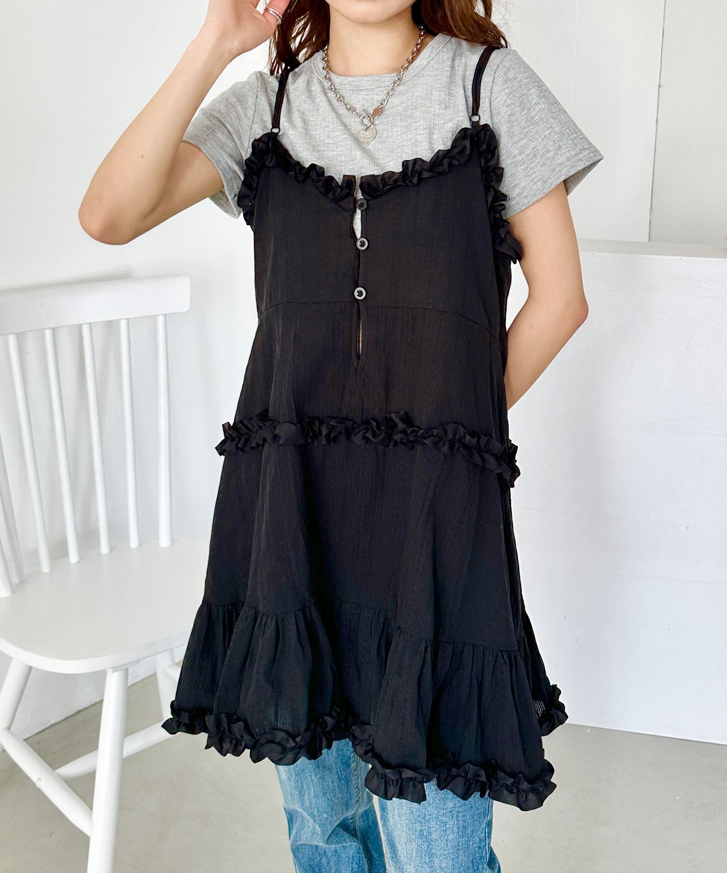 【SALE／22%OFF】CLEA フリルデザイン レイヤードキャミチュニック/ワンピース アウトフィッターラボ ワンピース・ドレス チュニック ブラック ホワイト