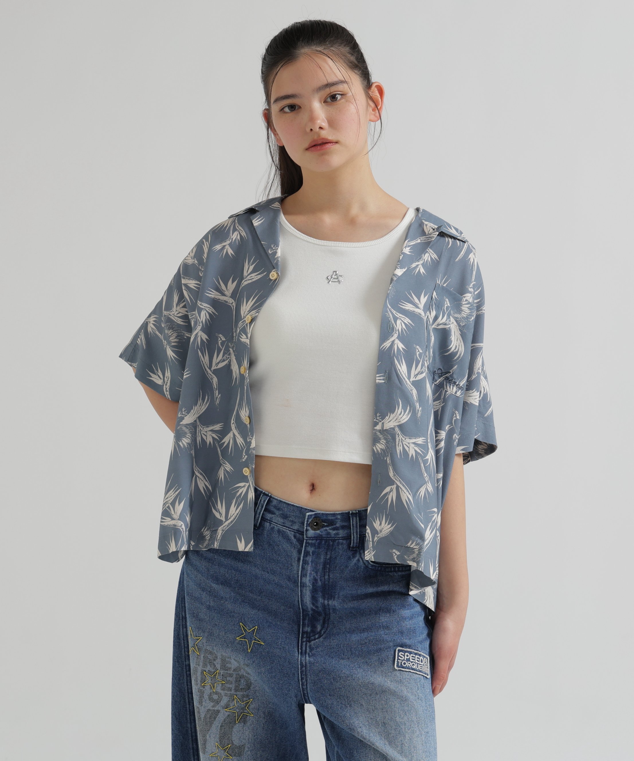 《WOMAN》ALOHA STRELITZIA SHIRT アヴィレックス トップス シャツ・ブラウス ブラック ブルー