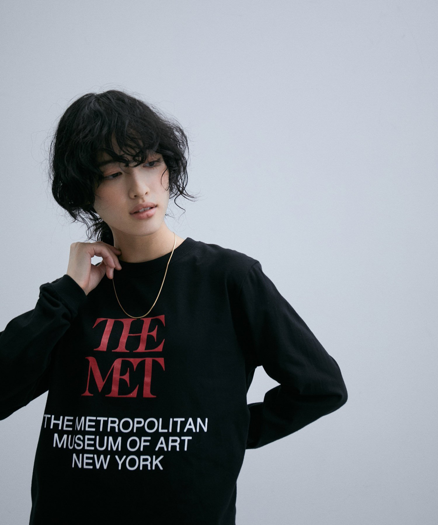 ADAM ET ROPE' FEMME THE MET x ADAM LOGO Tee アダムエロペ トップス カットソー・Tシャツ ブラック ホワイト【送料無料】