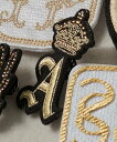 SALON adam et rope' 刺繍ワッペンブローチ<A> サロン アダム エ ロペ アクセサリー・腕時計 ブローチ・コサージュ・バッジ ホワイト ブラ...