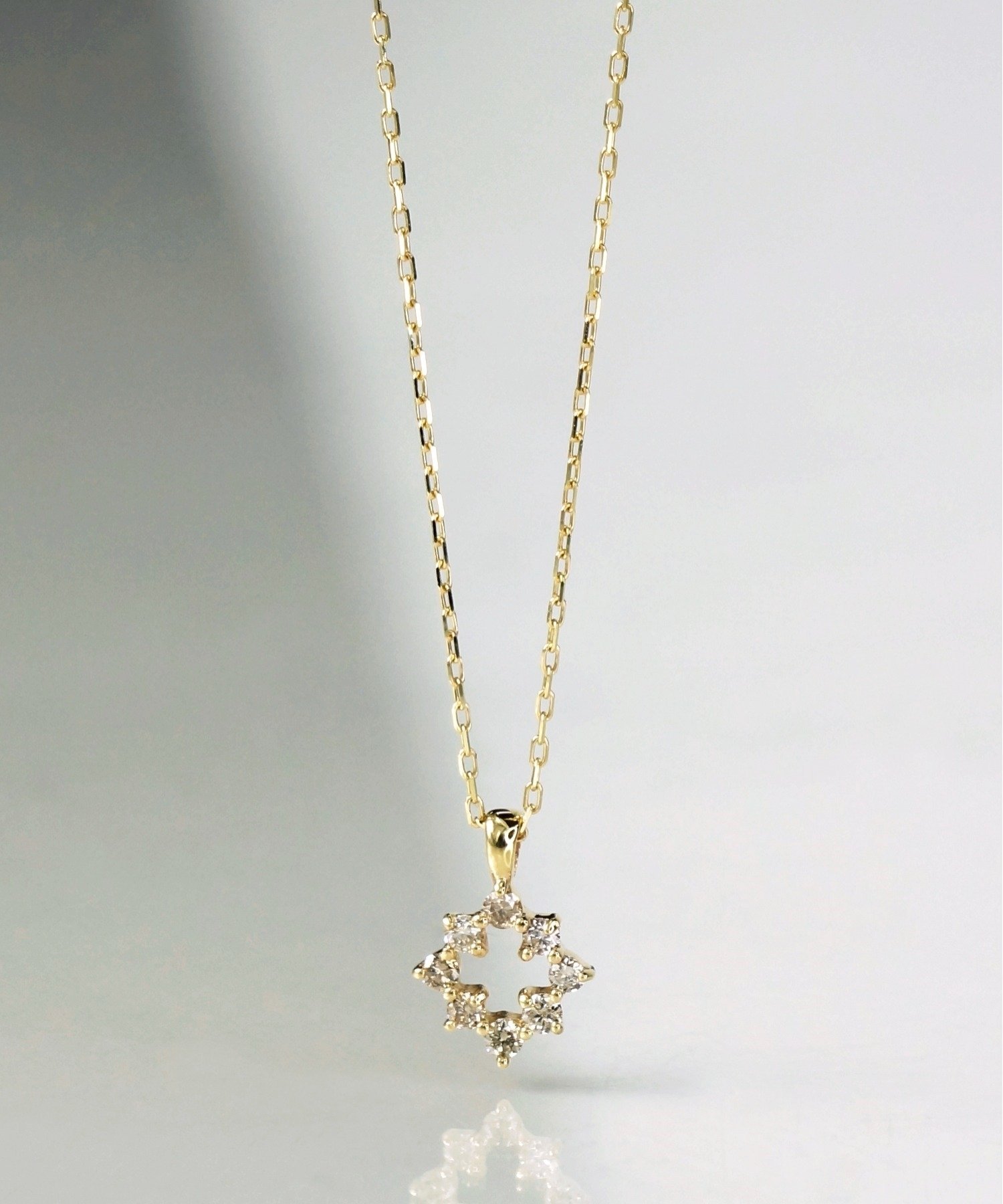 anq. 「anq.」K10・Snowflake ダイヤモンド0.08ct ネックレス クークロワッサン アクセサリー・腕時計 ネックレス【送料無料】