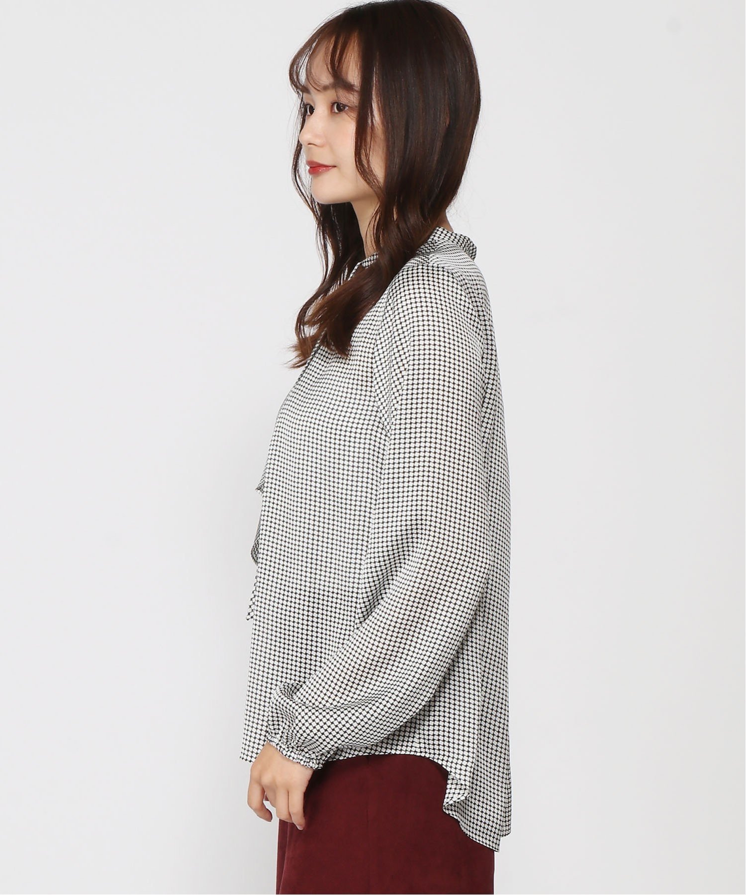 【SALE／30%OFF】Doubleface Tokyo 幾何プリントスカーフタイブラウス ダブルフェーストーキョー トップス シャツ・ブラウス ホワイト ブルー【送料無料】