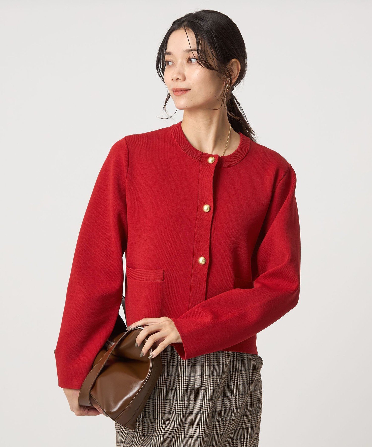 【SALE／10%OFF】UNITED ARROWS green label relaxing フォルム ゴールドボタン ニット カーディガン -ウォッシャブル- ユナイテッドアローズ グリーンレーベルリラクシング トップス カーディガン ホワイト レッド ネイビー【送料無料】のサムネイル