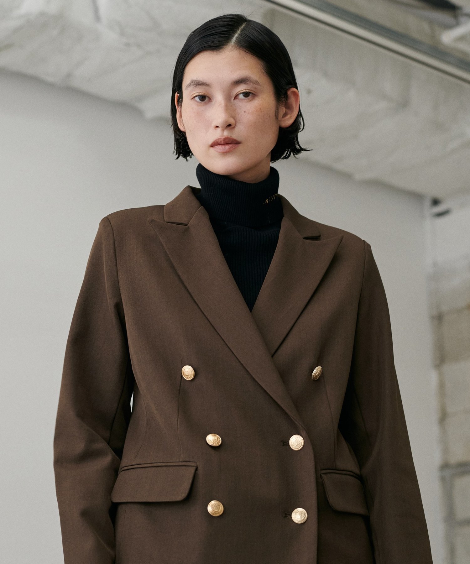 LARUTA 金釦テーラードジャケット ラルータ ジャケット・アウター その他のジャケット・アウター ネイビー ブラック ブラウン【送料無料】のサムネイル