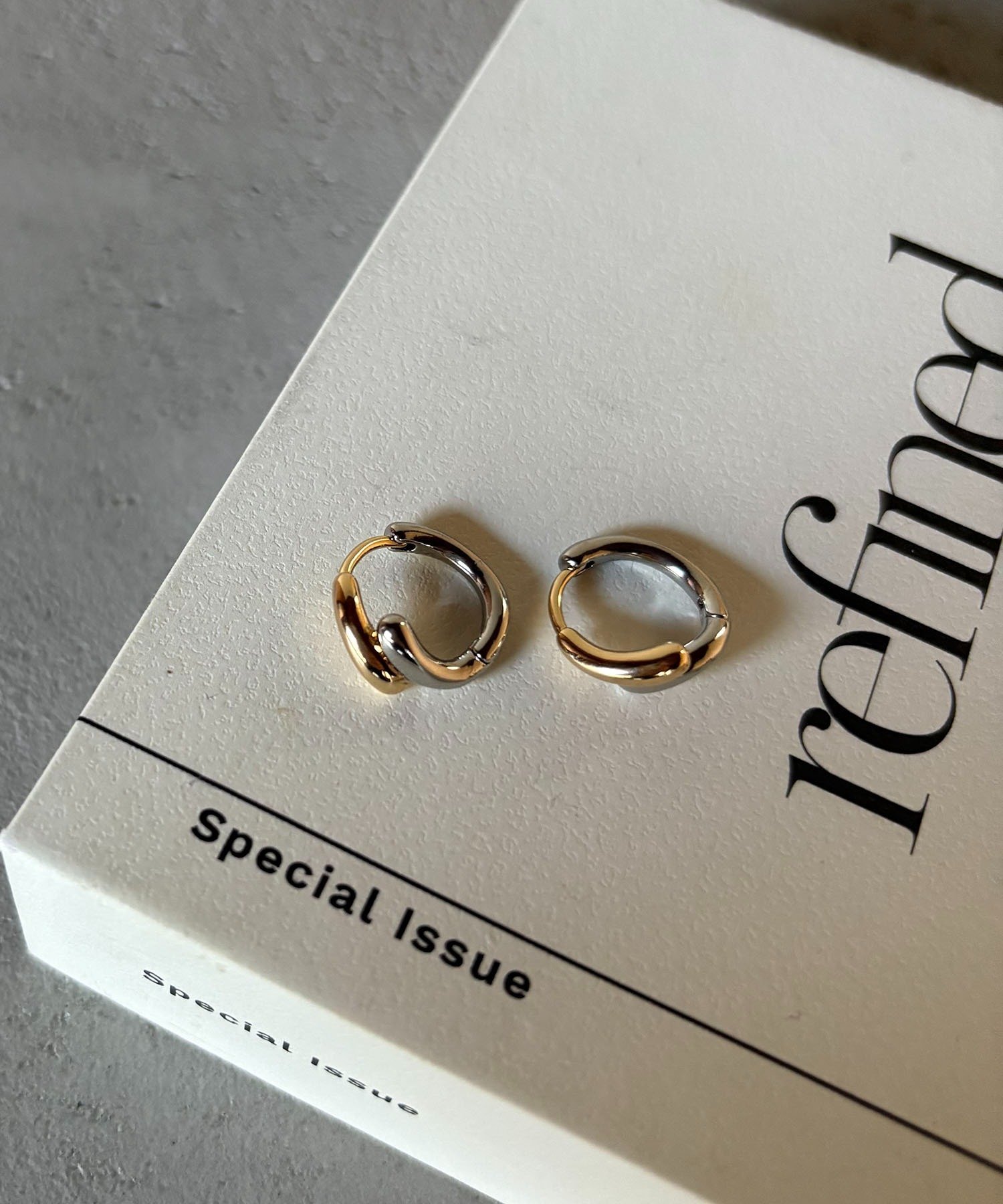 CAPRICIEUX LE'MAGE ＜GOLDY/ゴールディ＞コンビワンタッチフープピアス カプリシュ　レマージュ アクセサリー・腕時計 リング・指輪 シルバー ゴールド
