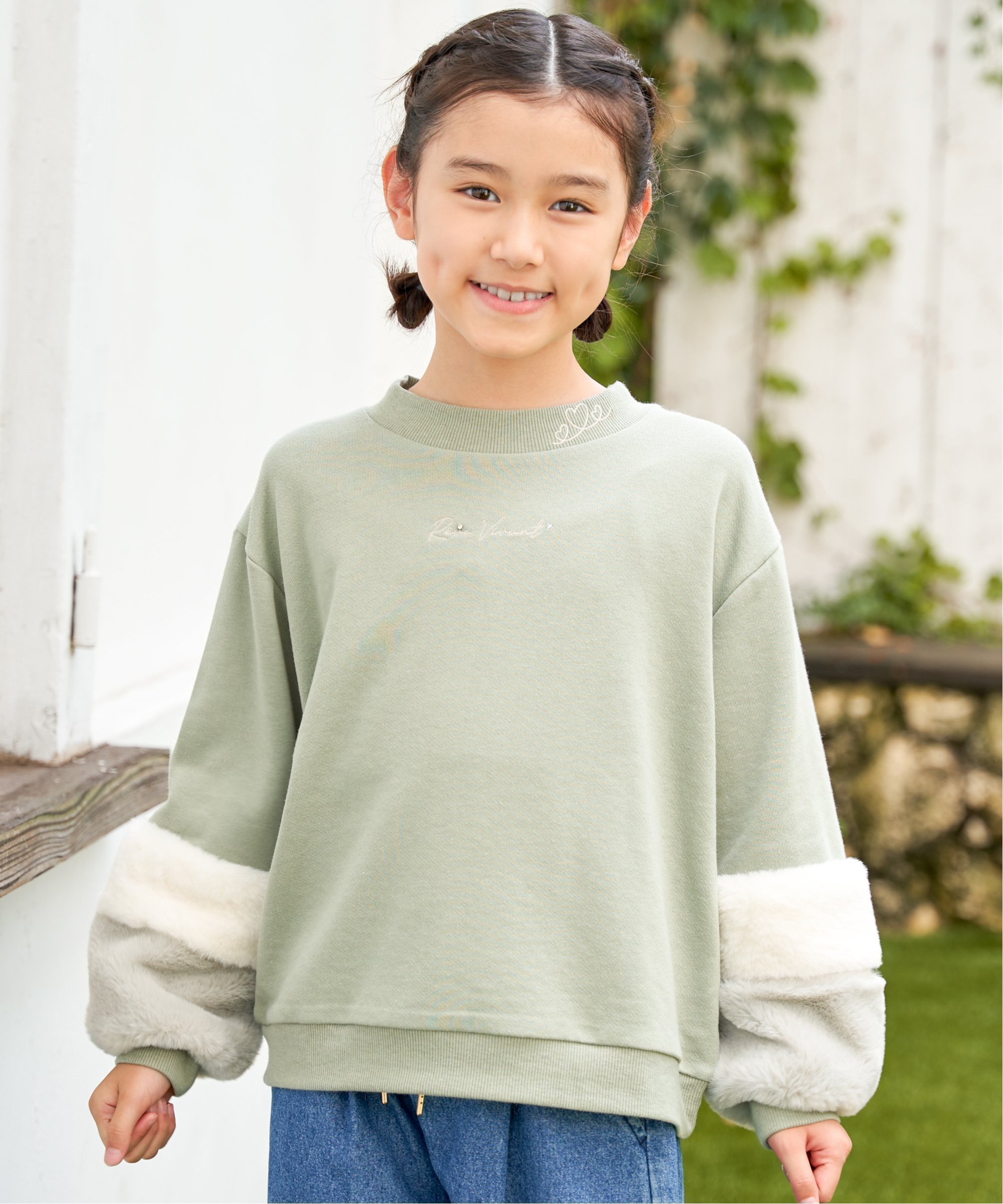 【SALE／20%OFF】ikka 袖ファー刺繍ラインストーンプルオーバー(120~160cm) イッカ トップス カットソ..