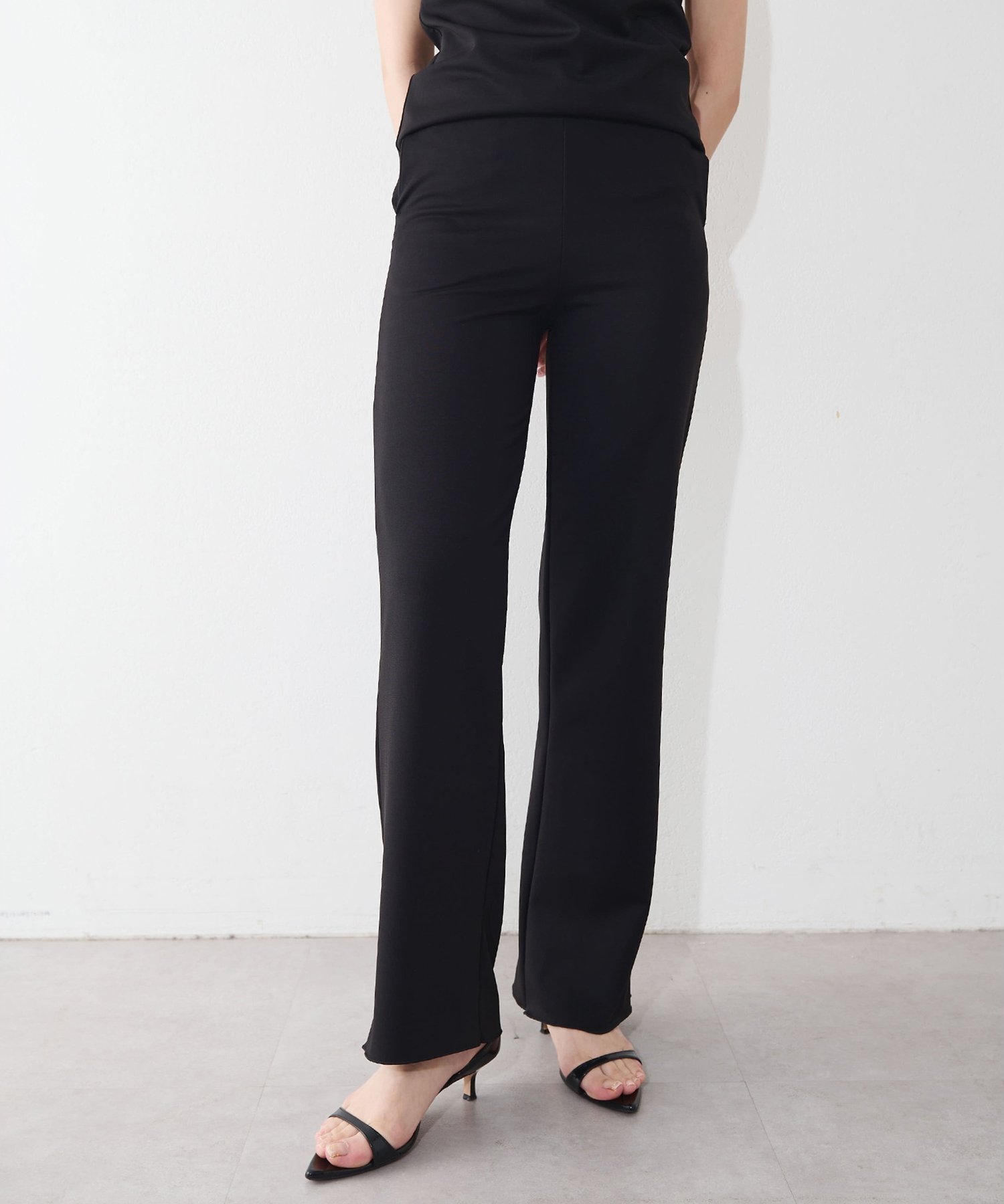 Whim Gazette 【THE BAAT】 Flared pants ウィム ガゼット パンツ その他のパンツ ブラック ホワイト